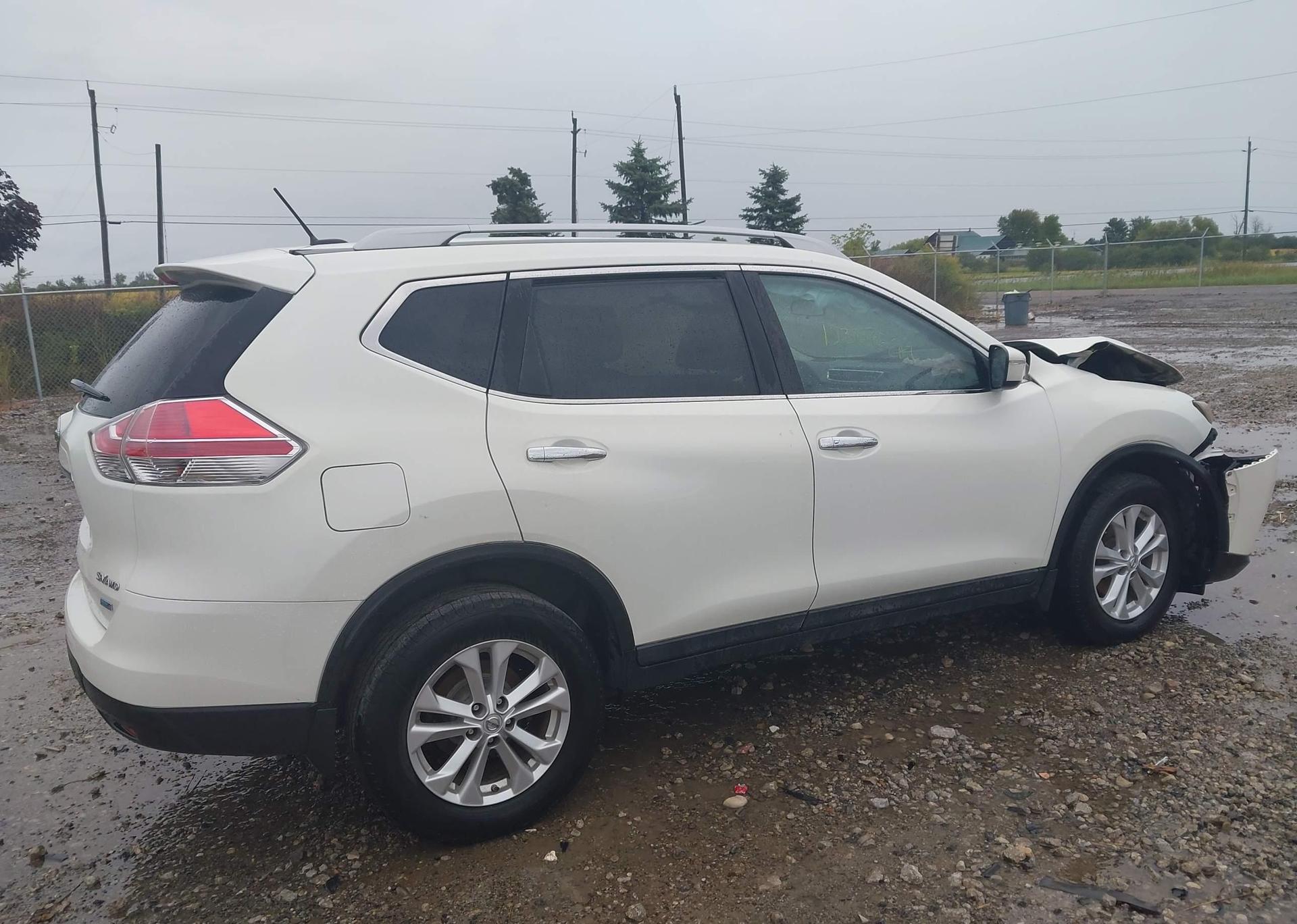 2014 NISSAN ROGUE S