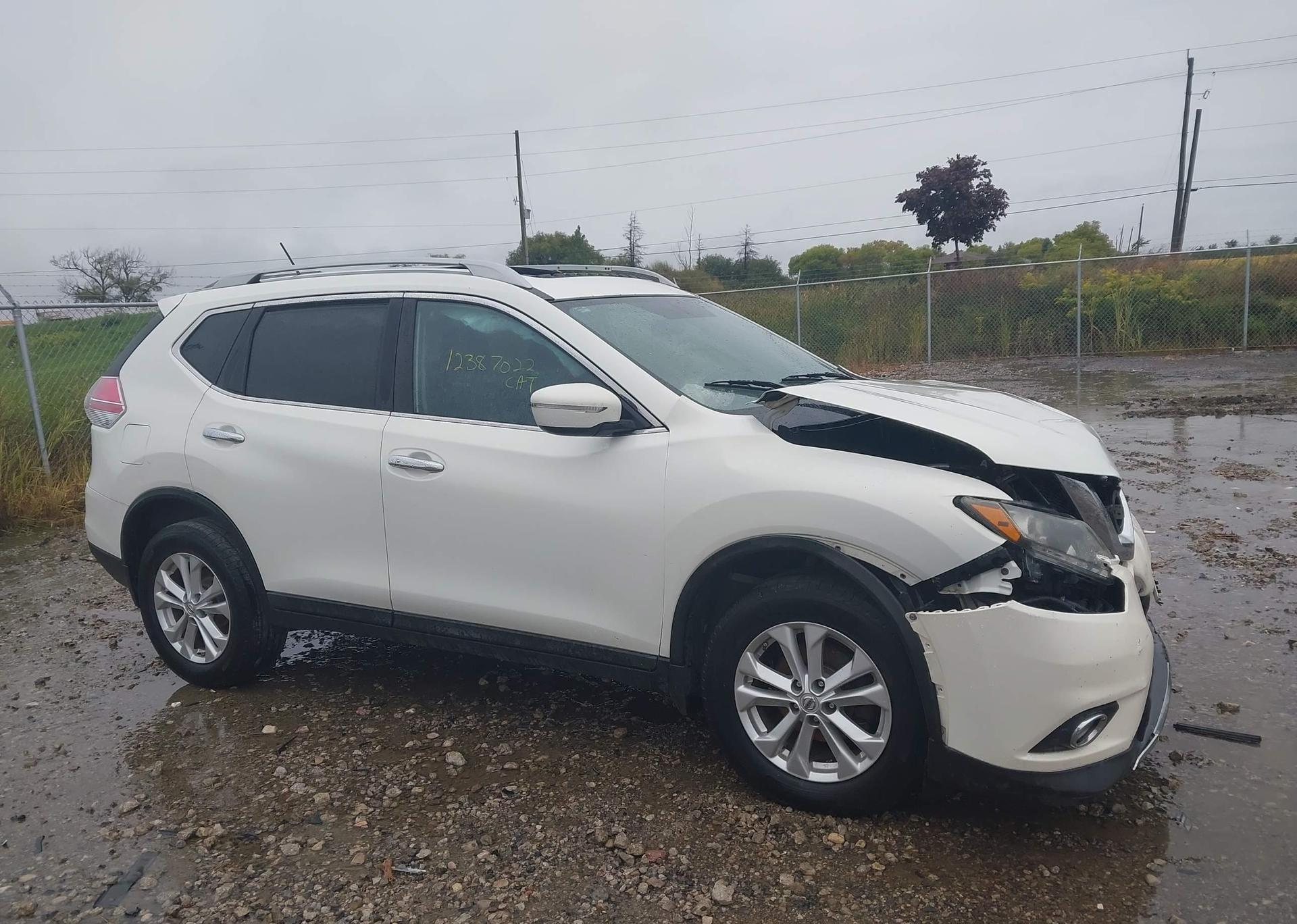 2014 NISSAN ROGUE S