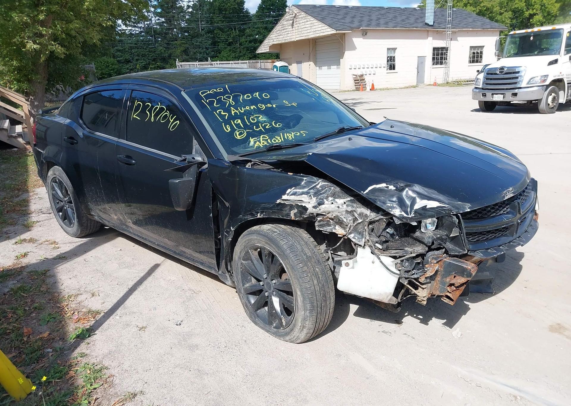 2013 DODGE AVENGER SE