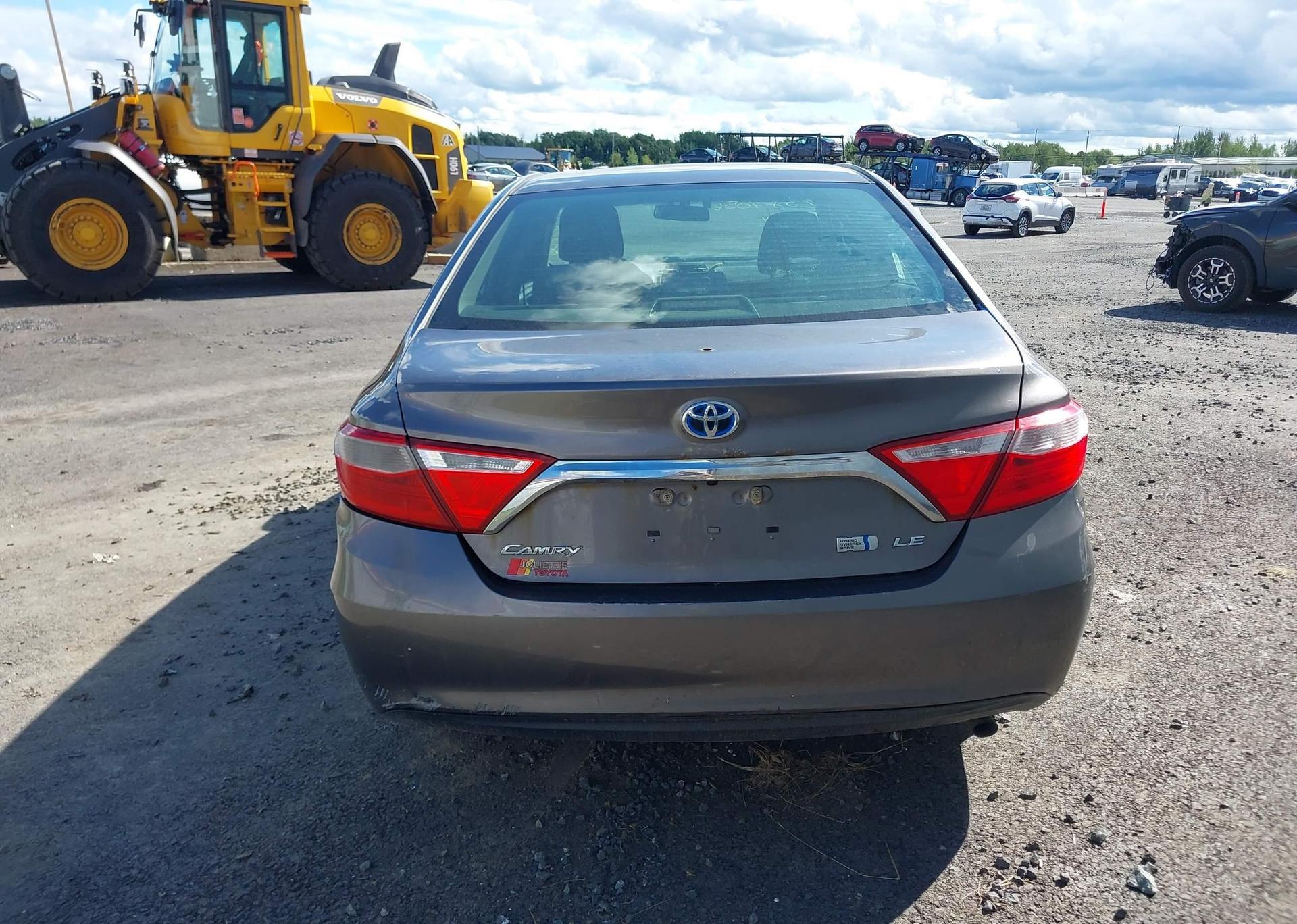 2015 TOYOTA CAMRY HYBRID LE
