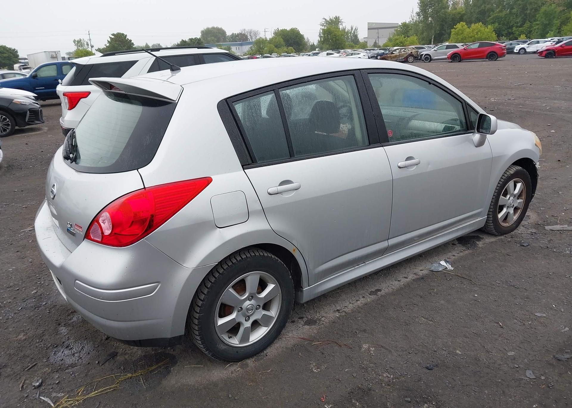 2012 NISSAN VERSA
