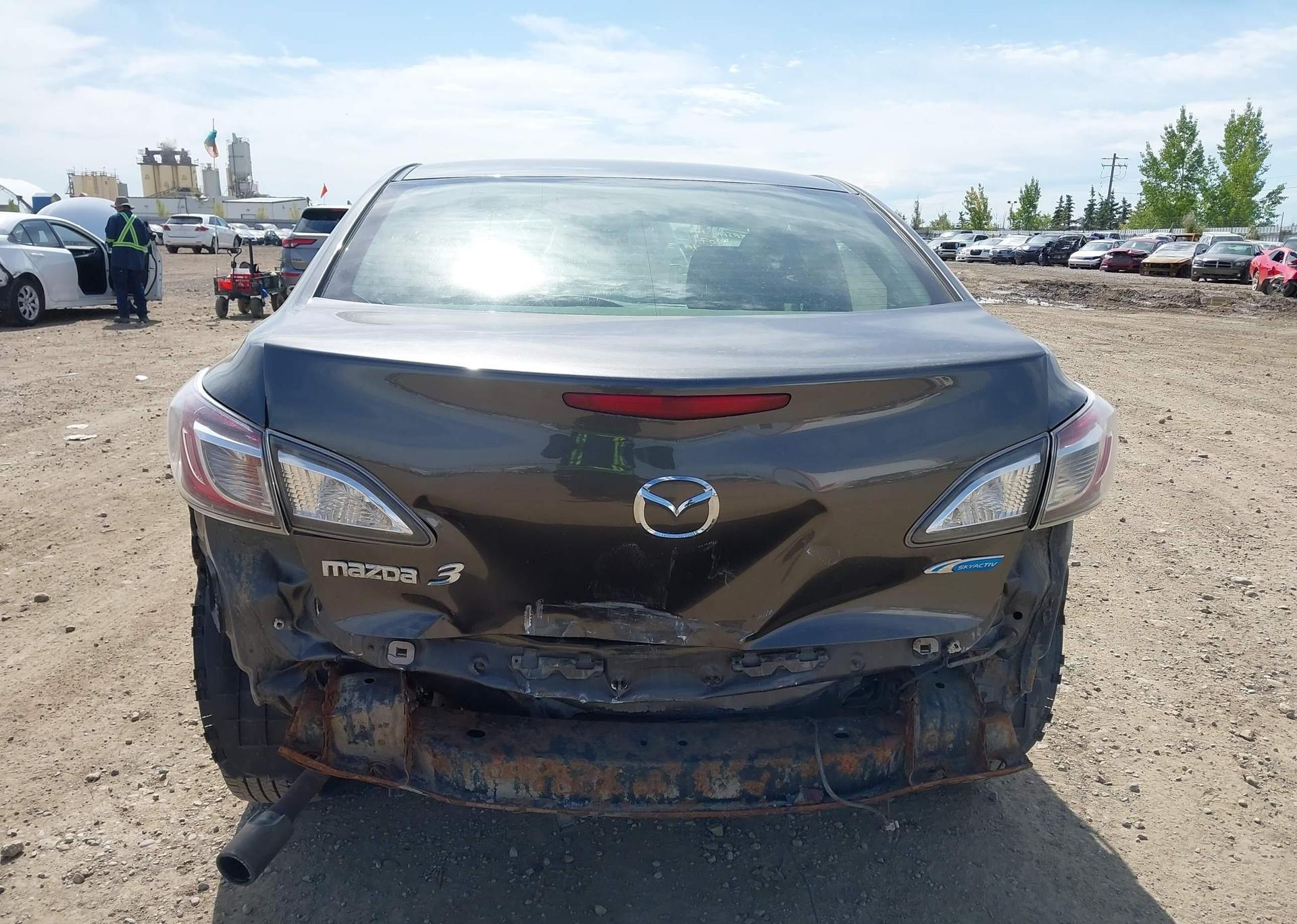 2012 MAZDA 3 I