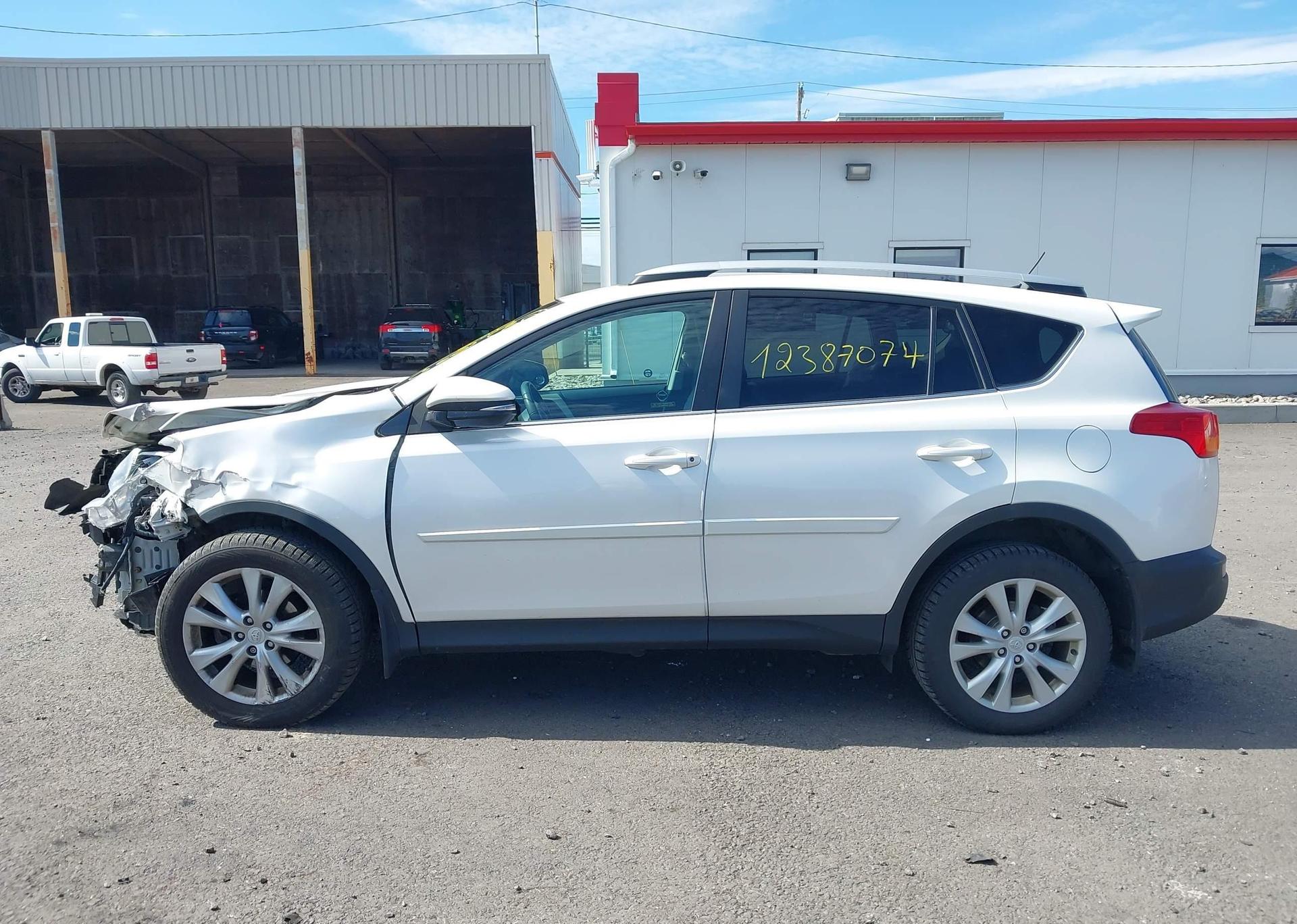 2014 TOYOTA RAV4 LIMITED