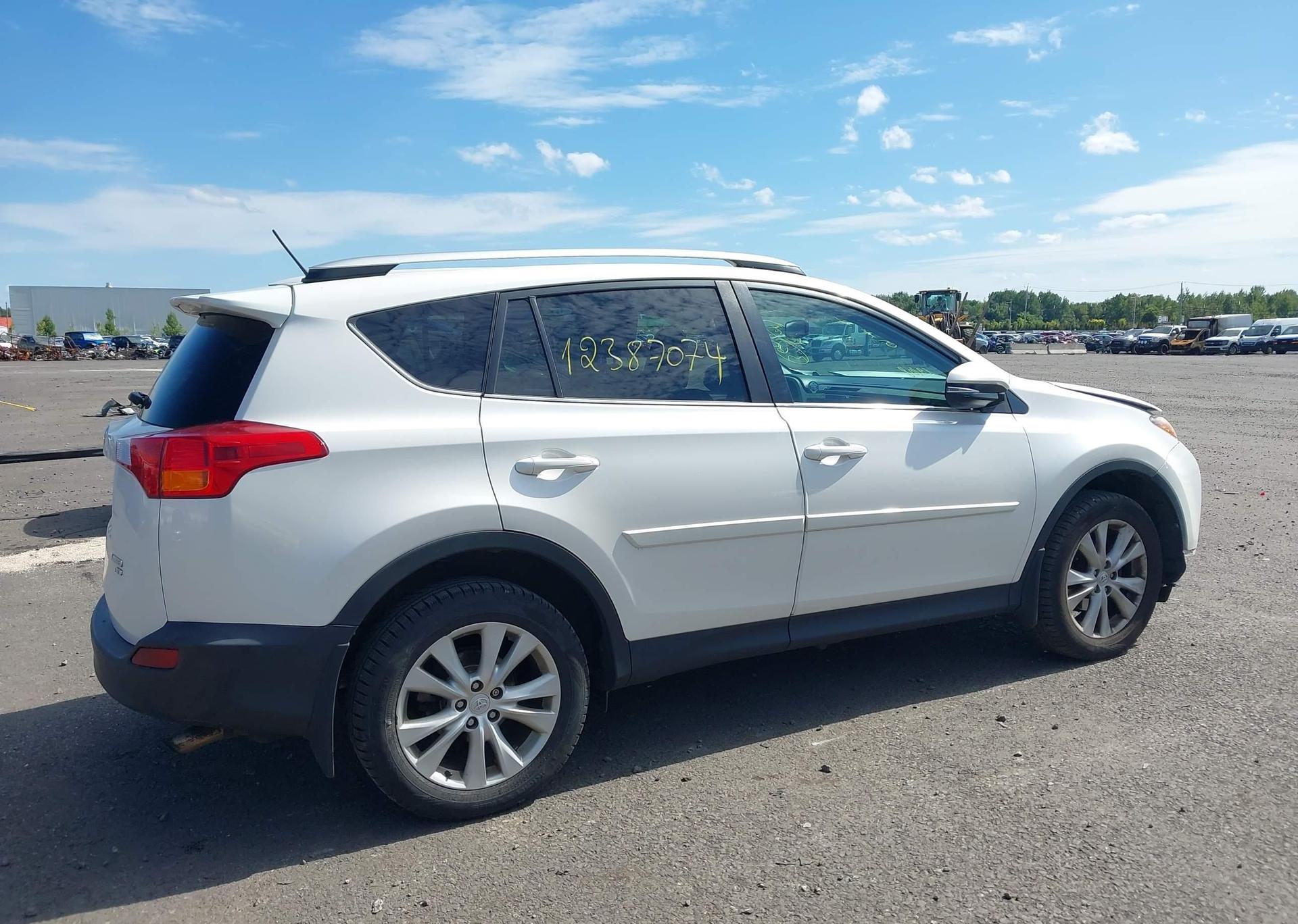 2014 TOYOTA RAV4 LIMITED
