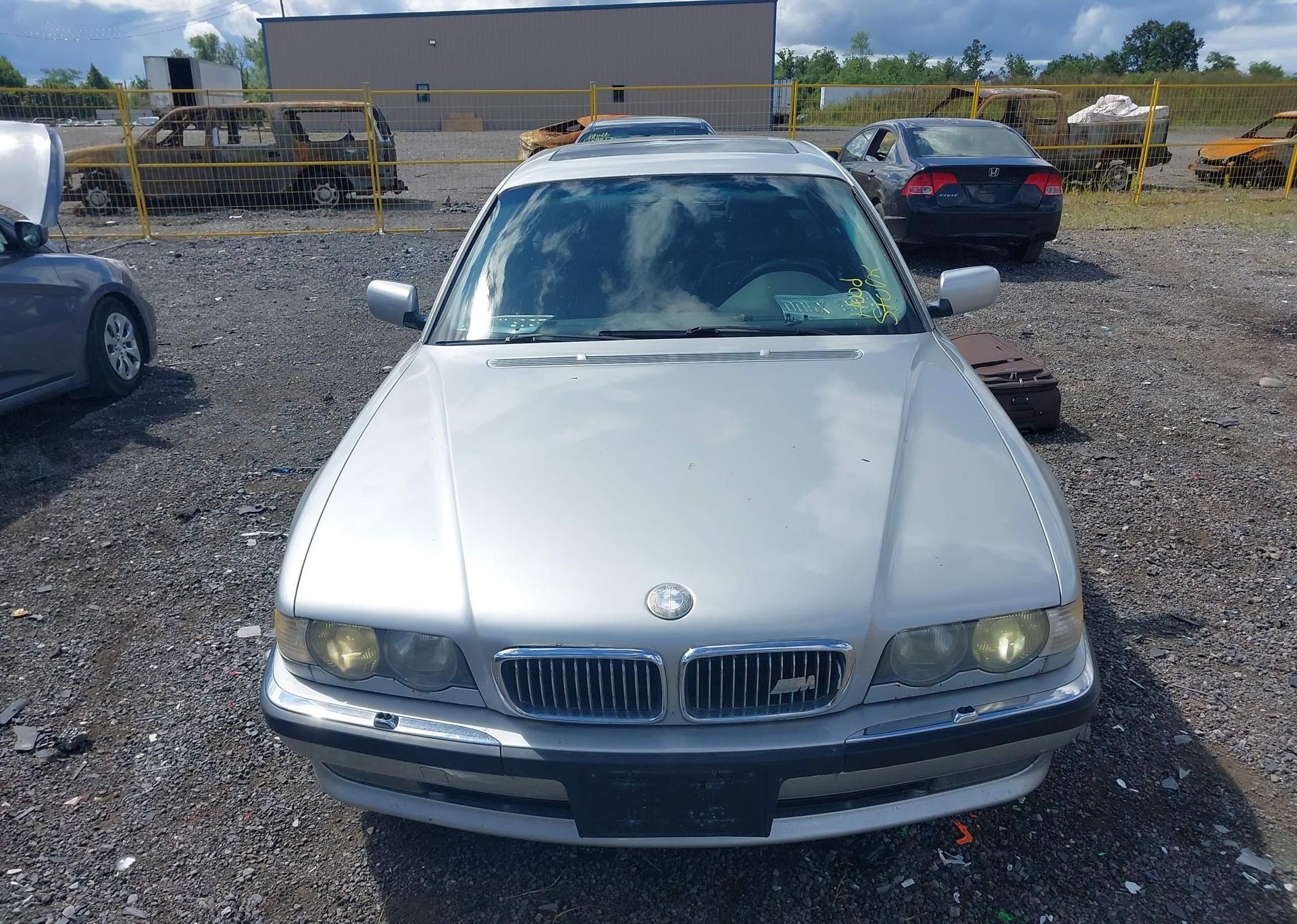 2001 BMW 740I