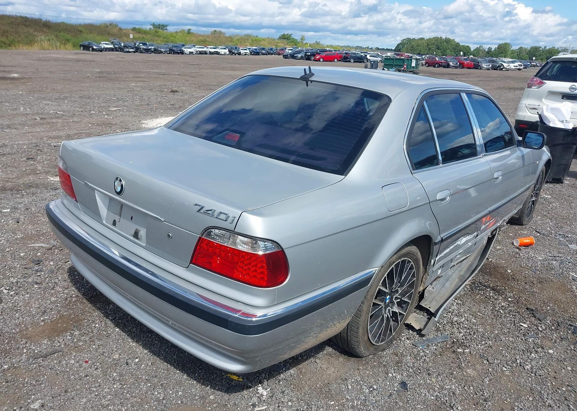 2001 BMW 740I