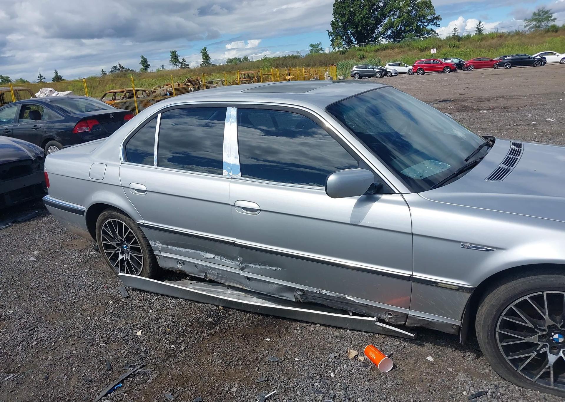 2001 BMW 740I