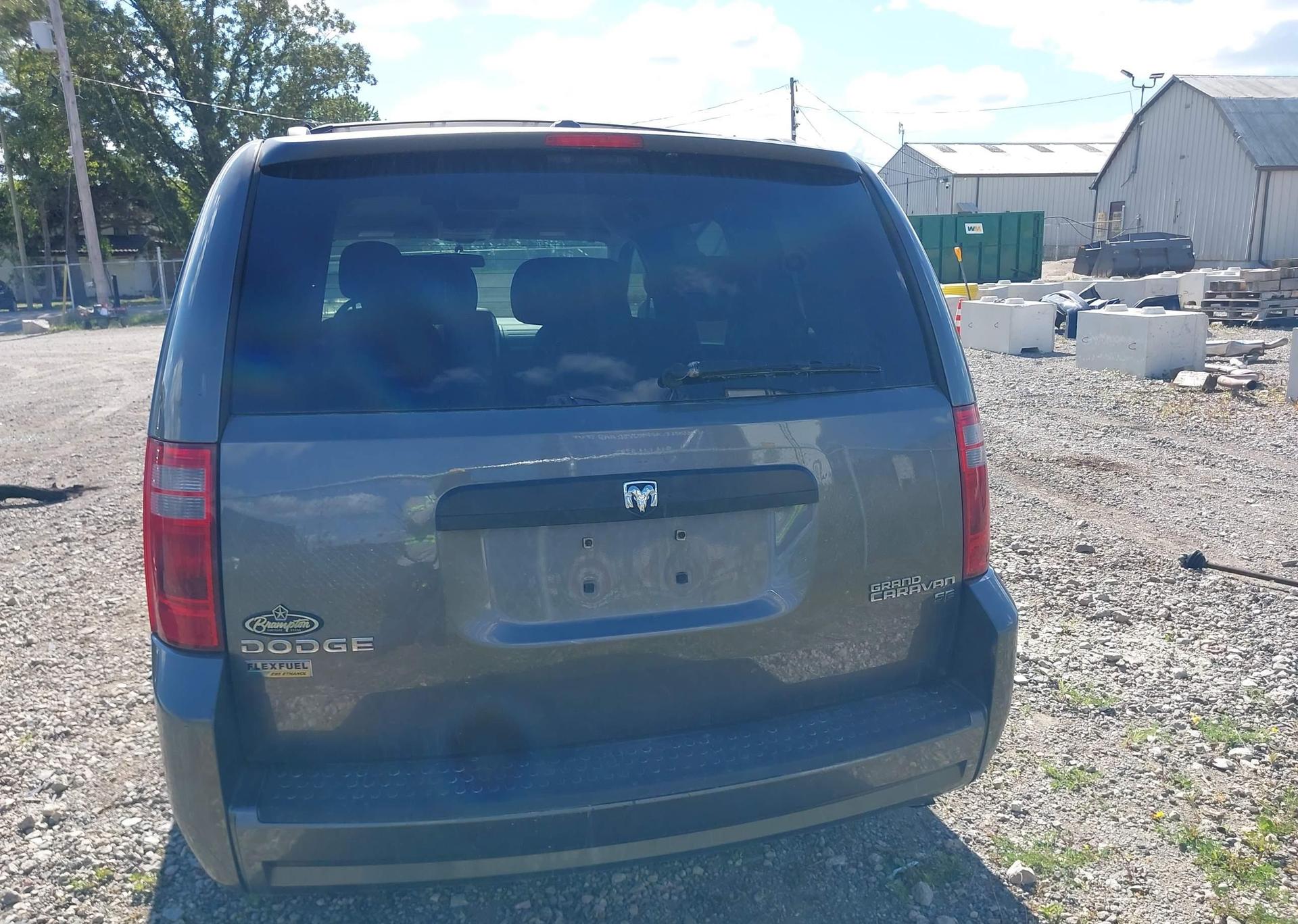 2010 DODGE GRAND CARAVAN SE