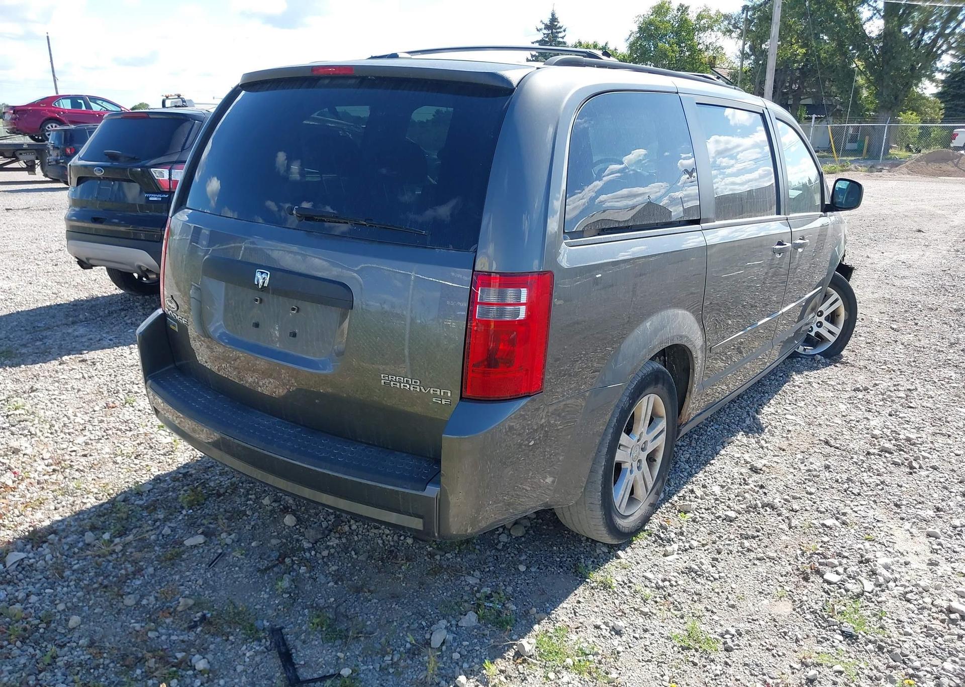 2010 DODGE GRAND CARAVAN SE
