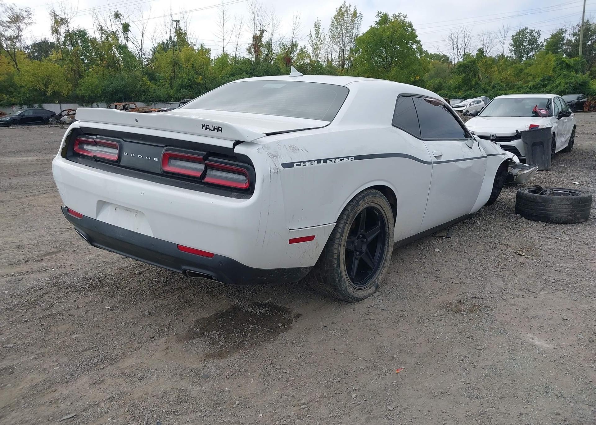 2018 DODGE CHALLENGER SXT