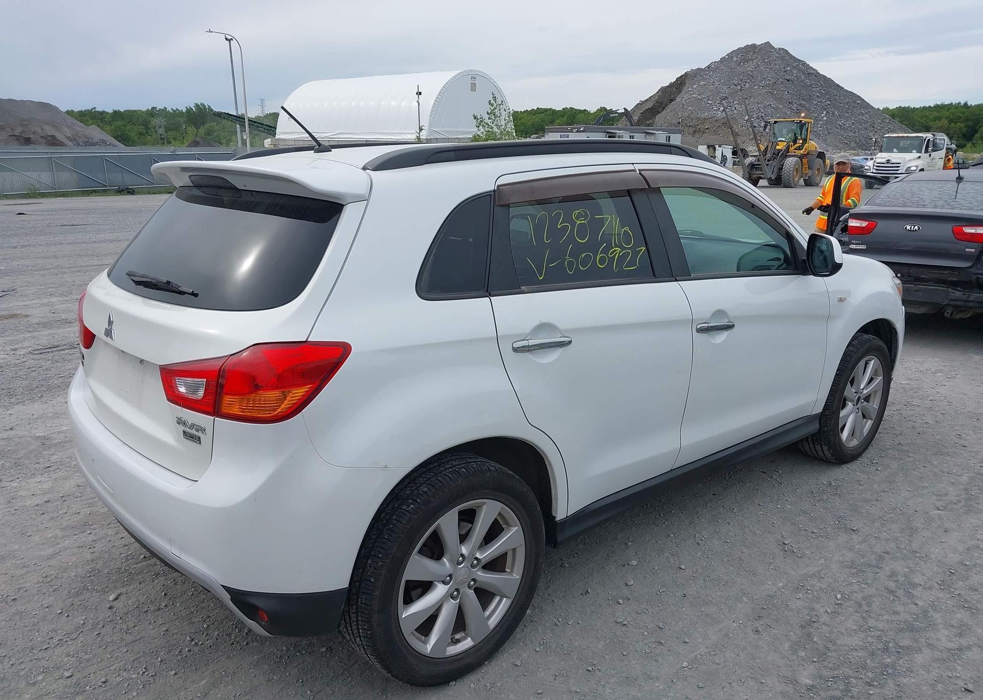 2015 MITSUBISHI RVR GT