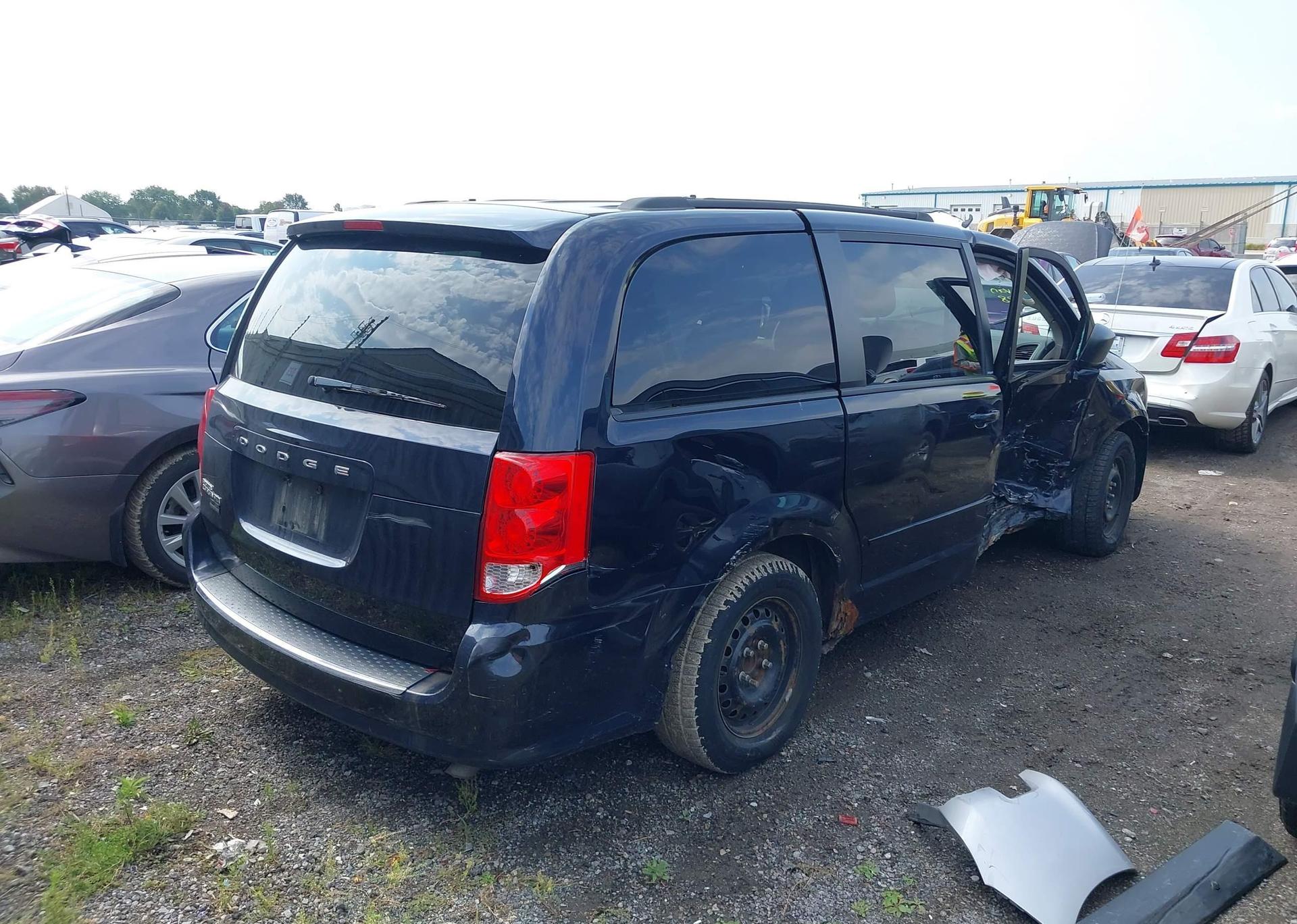 2011 DODGE GRAND CARAVAN