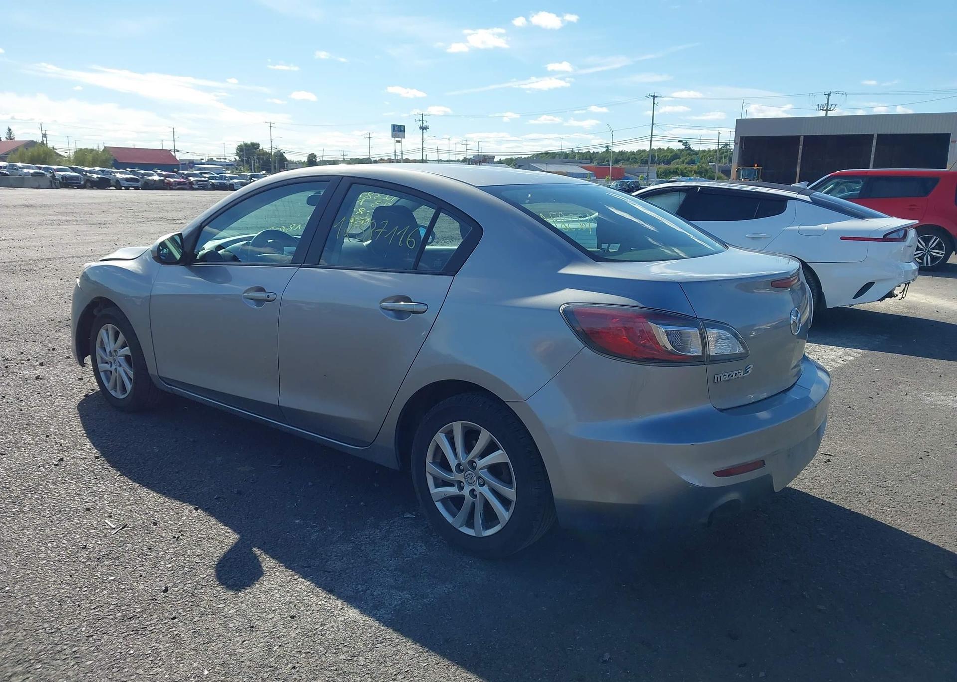 2013 MAZDA MAZDA3 GX