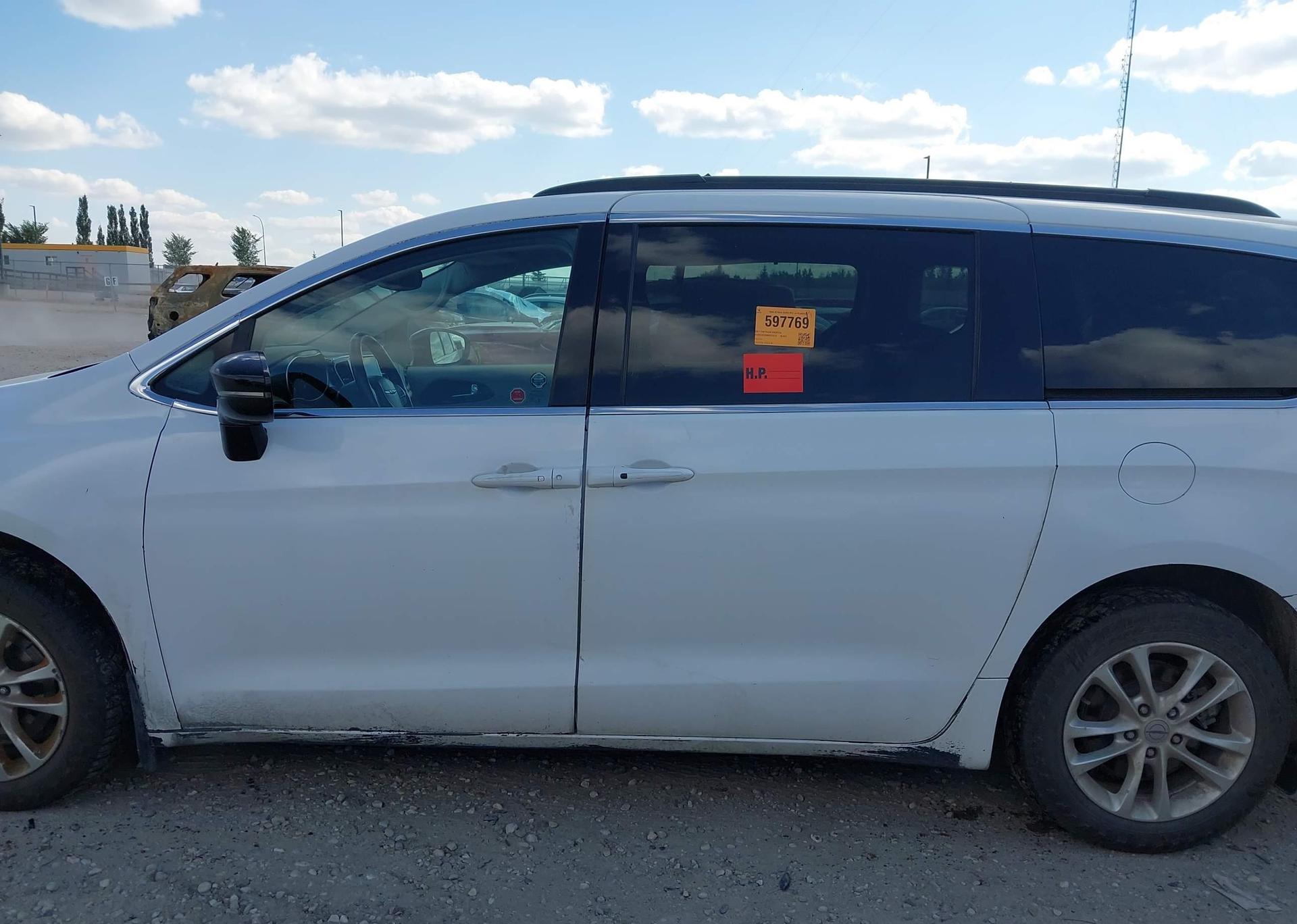 2021 CHRYSLER PACIFICA TOURING