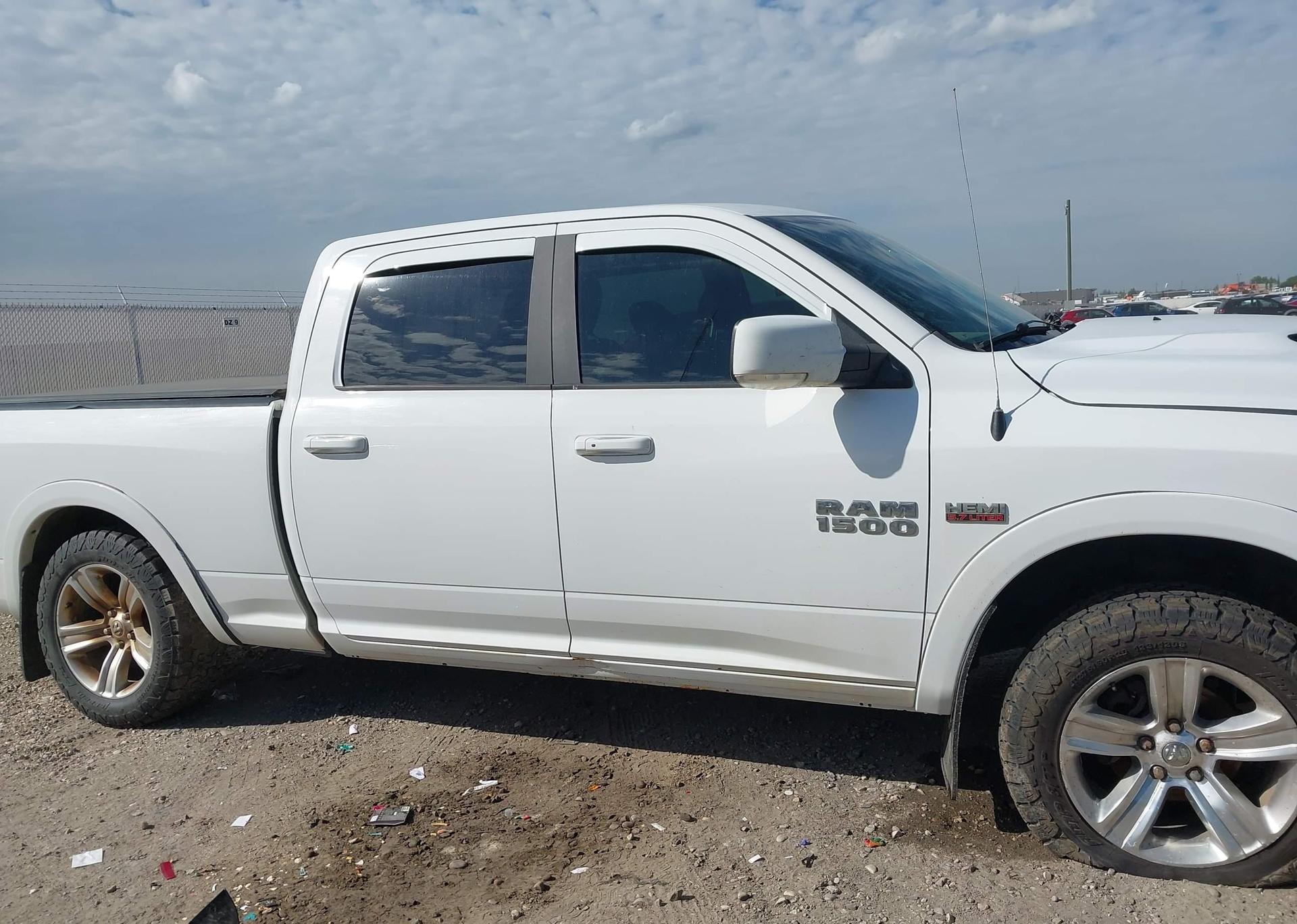 2017 RAM 1500 SPORT