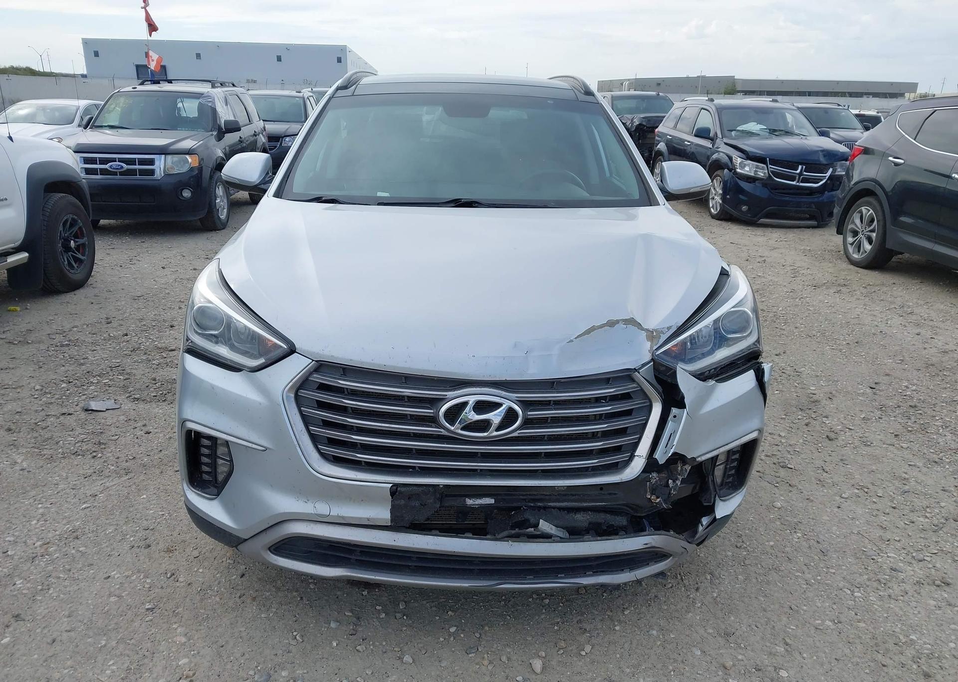 2018 HYUNDAI SANTA FE SE