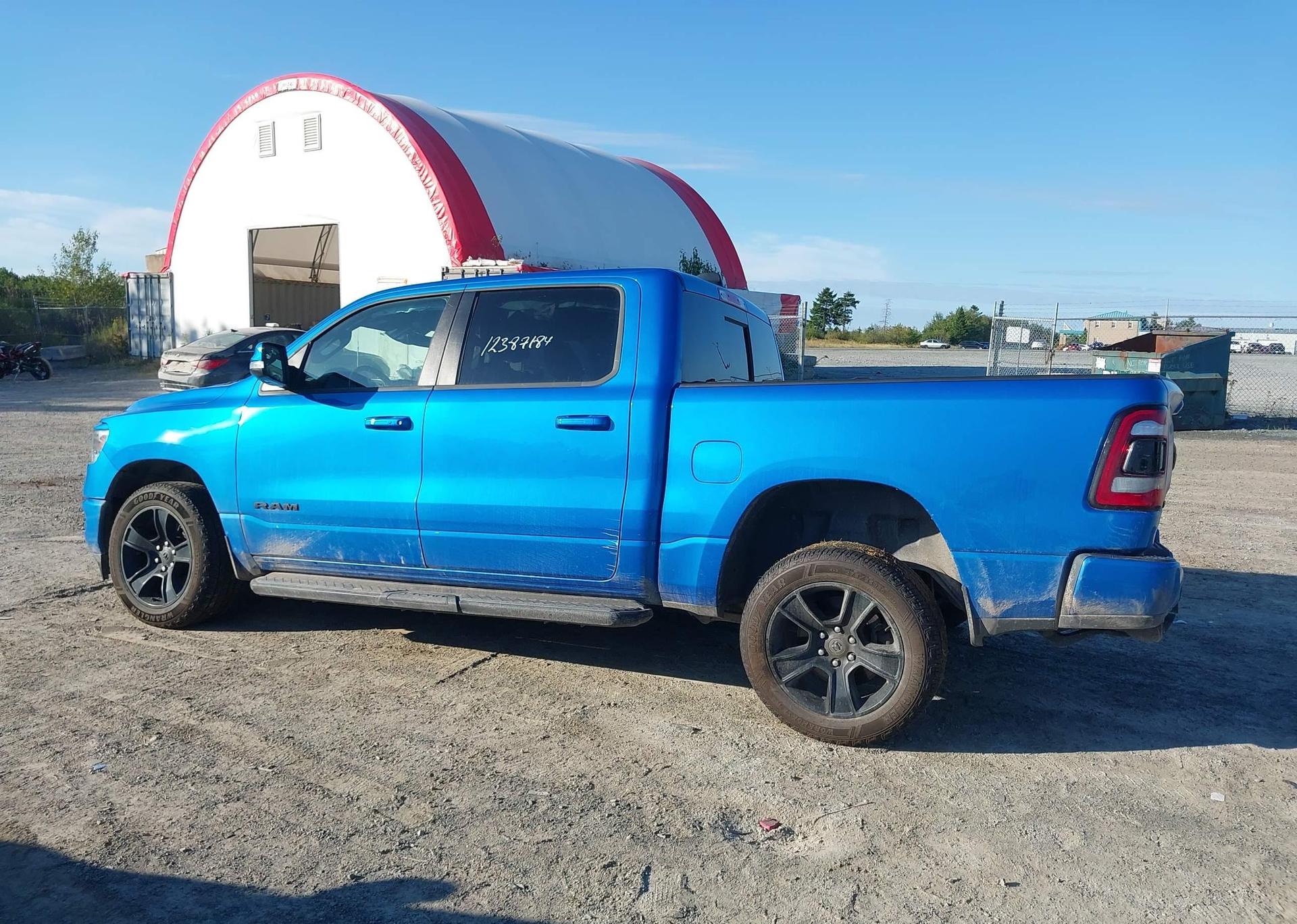 2021 RAM 1500 SPORT