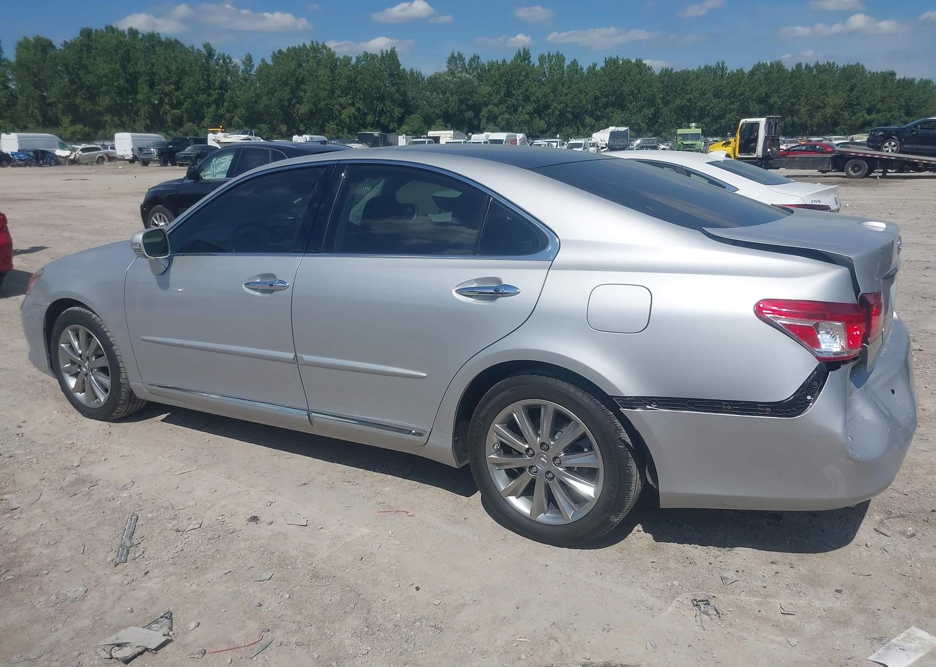 2011 LEXUS ES 350