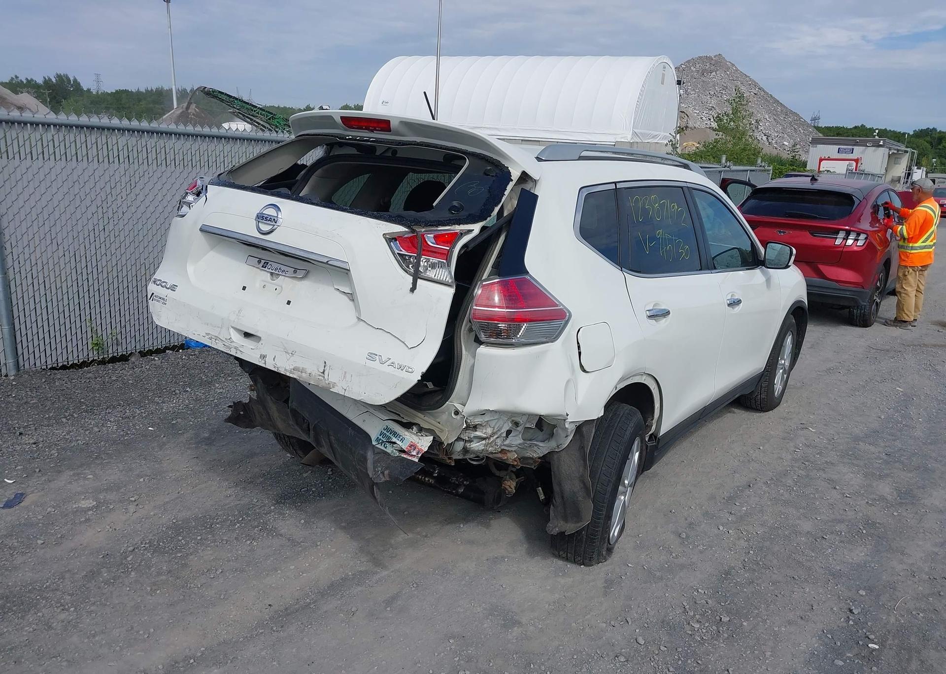 2016 NISSAN ROGUE S