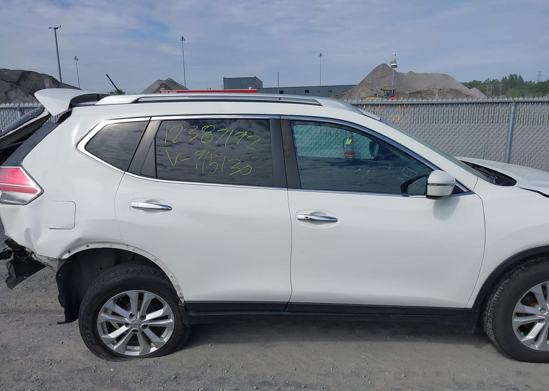 2016 NISSAN ROGUE S