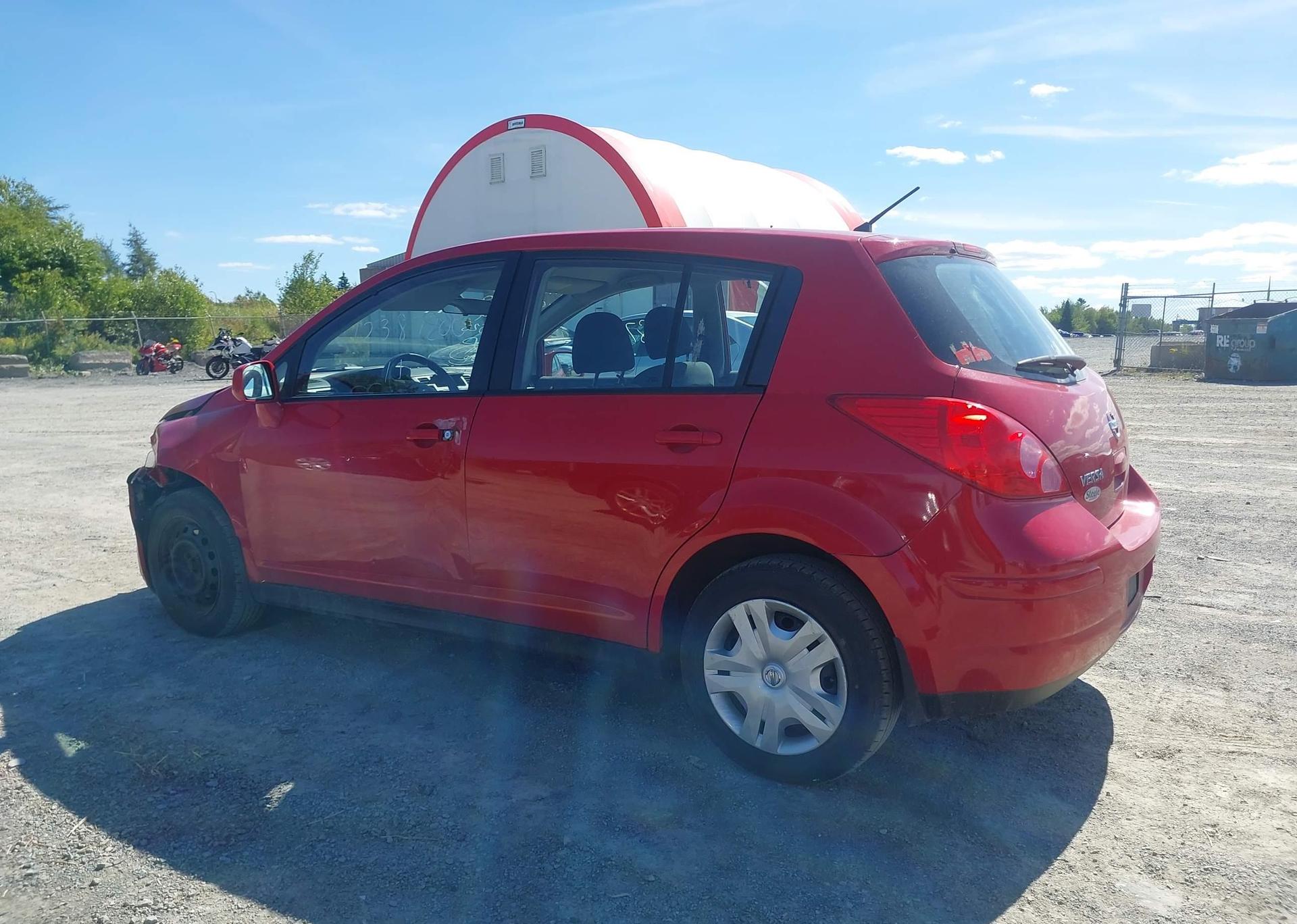 2011 NISSAN VERSA 1.8S