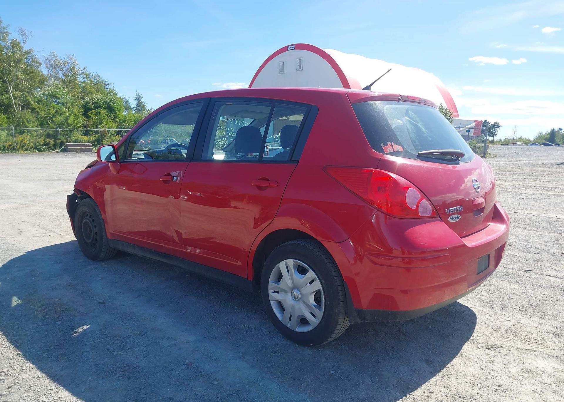 2011 NISSAN VERSA 1.8S