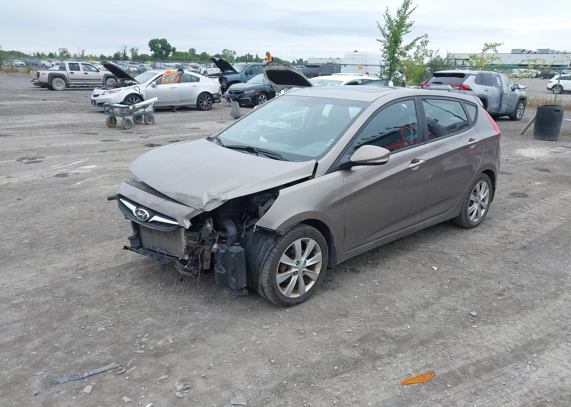 2013 HYUNDAI ACCENT GLS