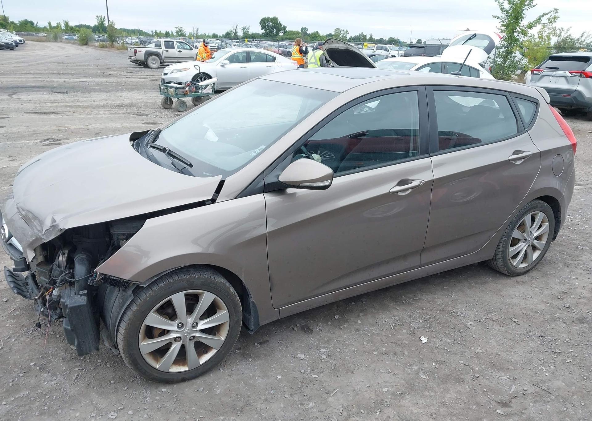 2013 HYUNDAI ACCENT GLS