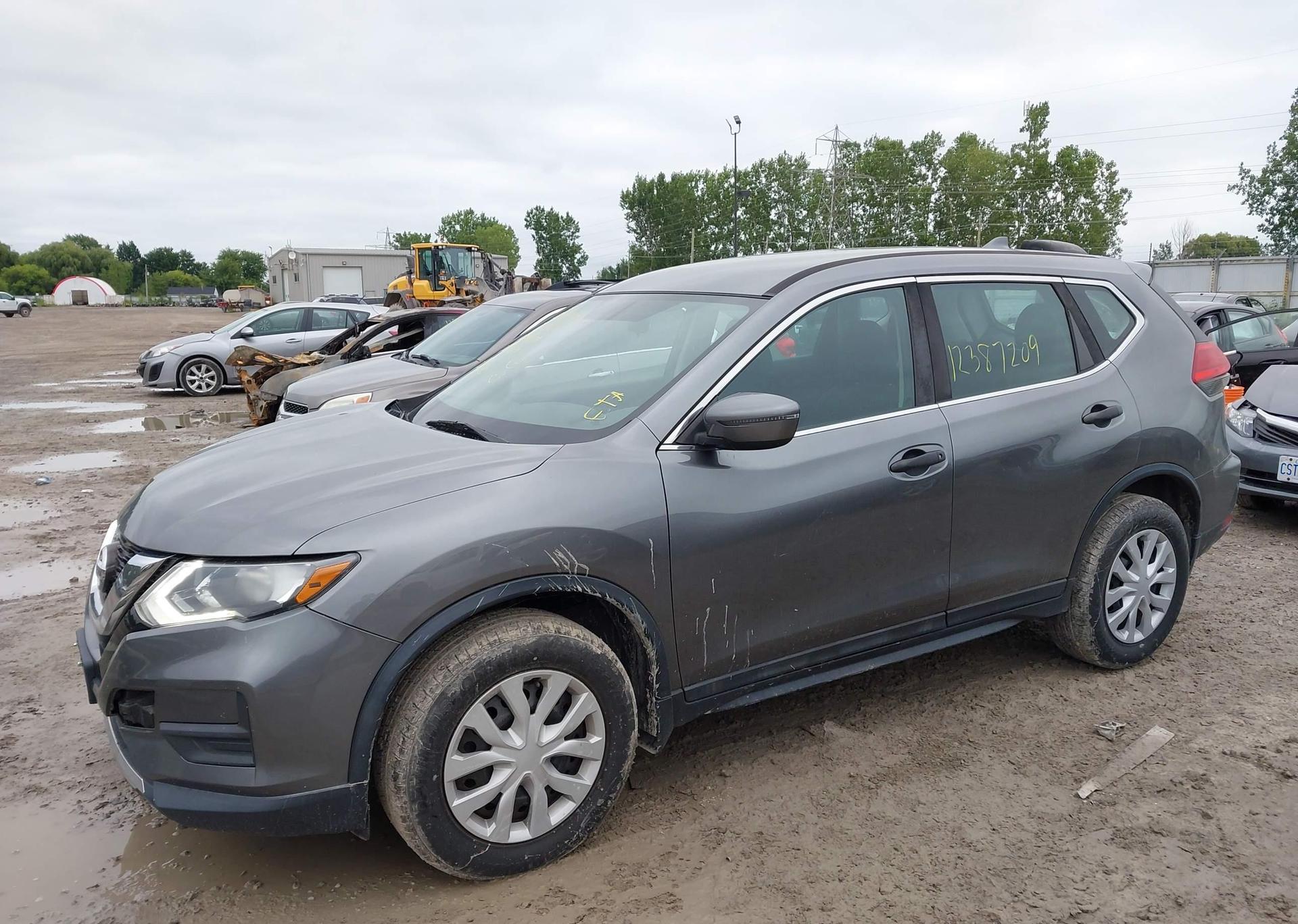 2017 NISSAN ROGUE S