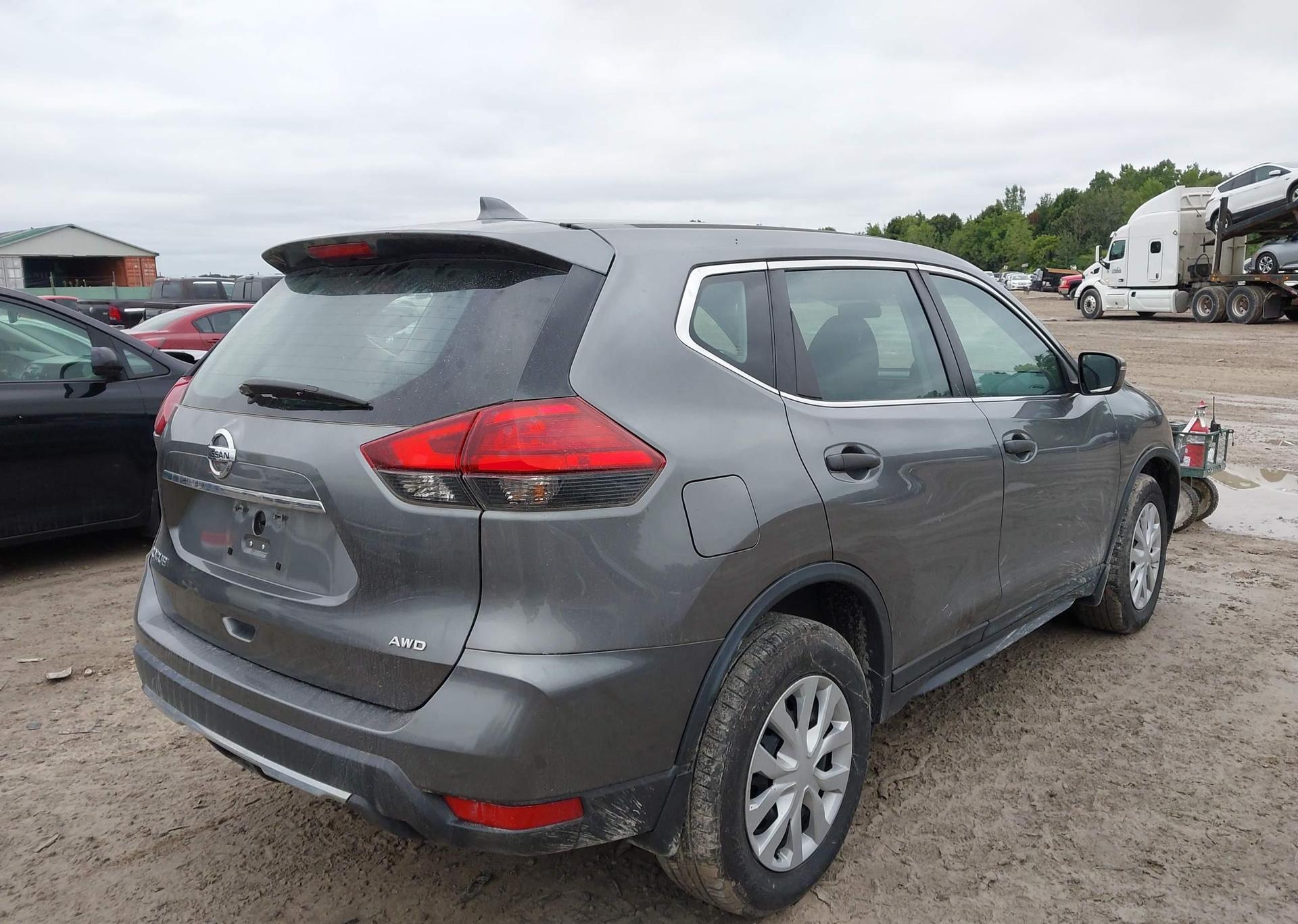 2017 NISSAN ROGUE S