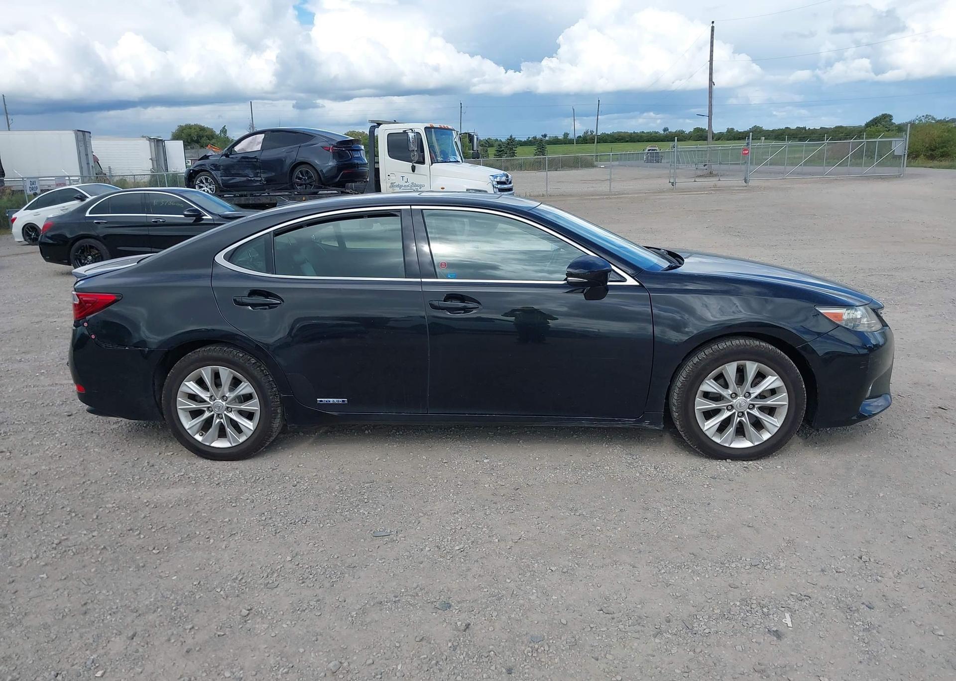 2013 LEXUS ES 300H