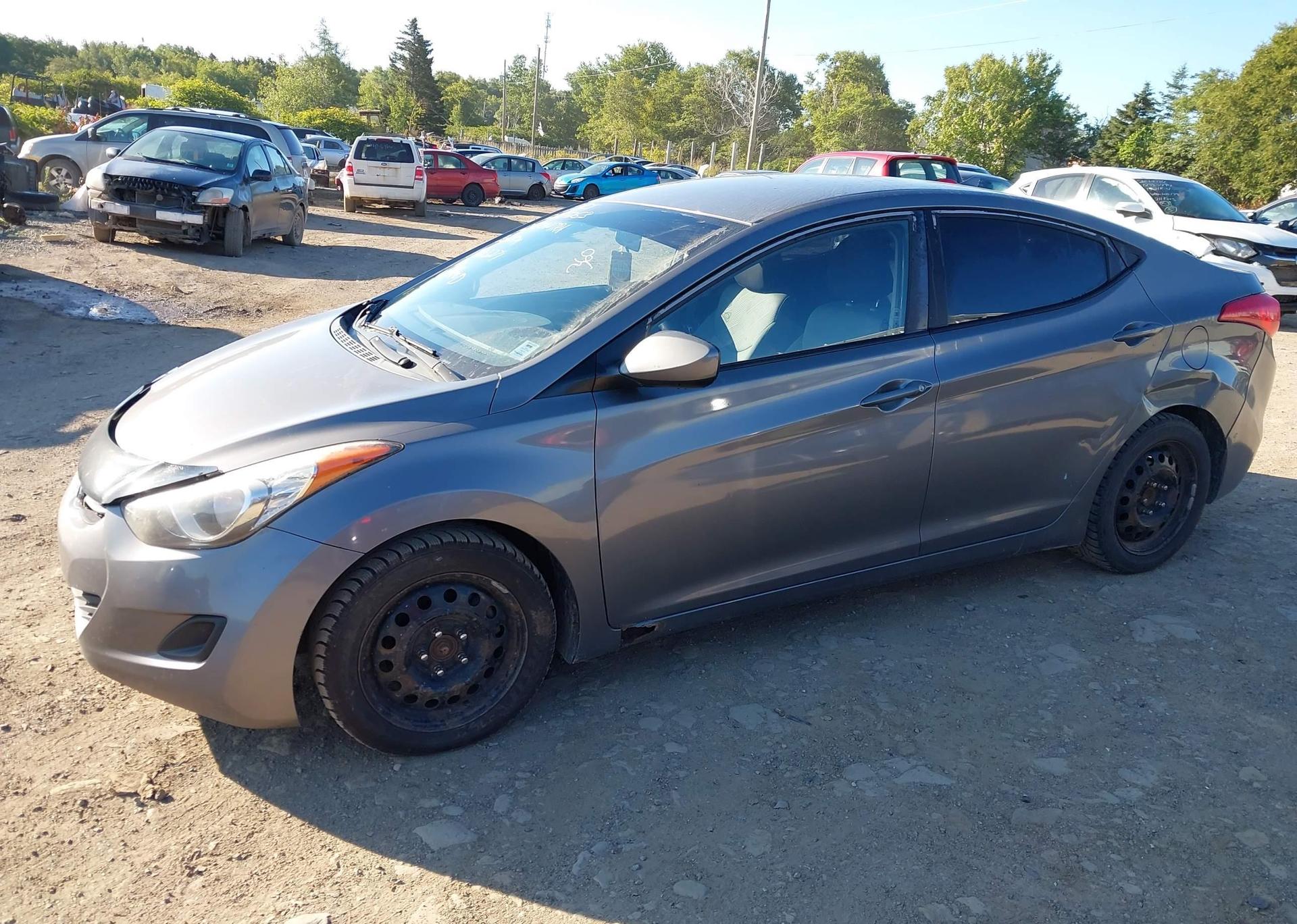 2012 HYUNDAI ELANTRA GL