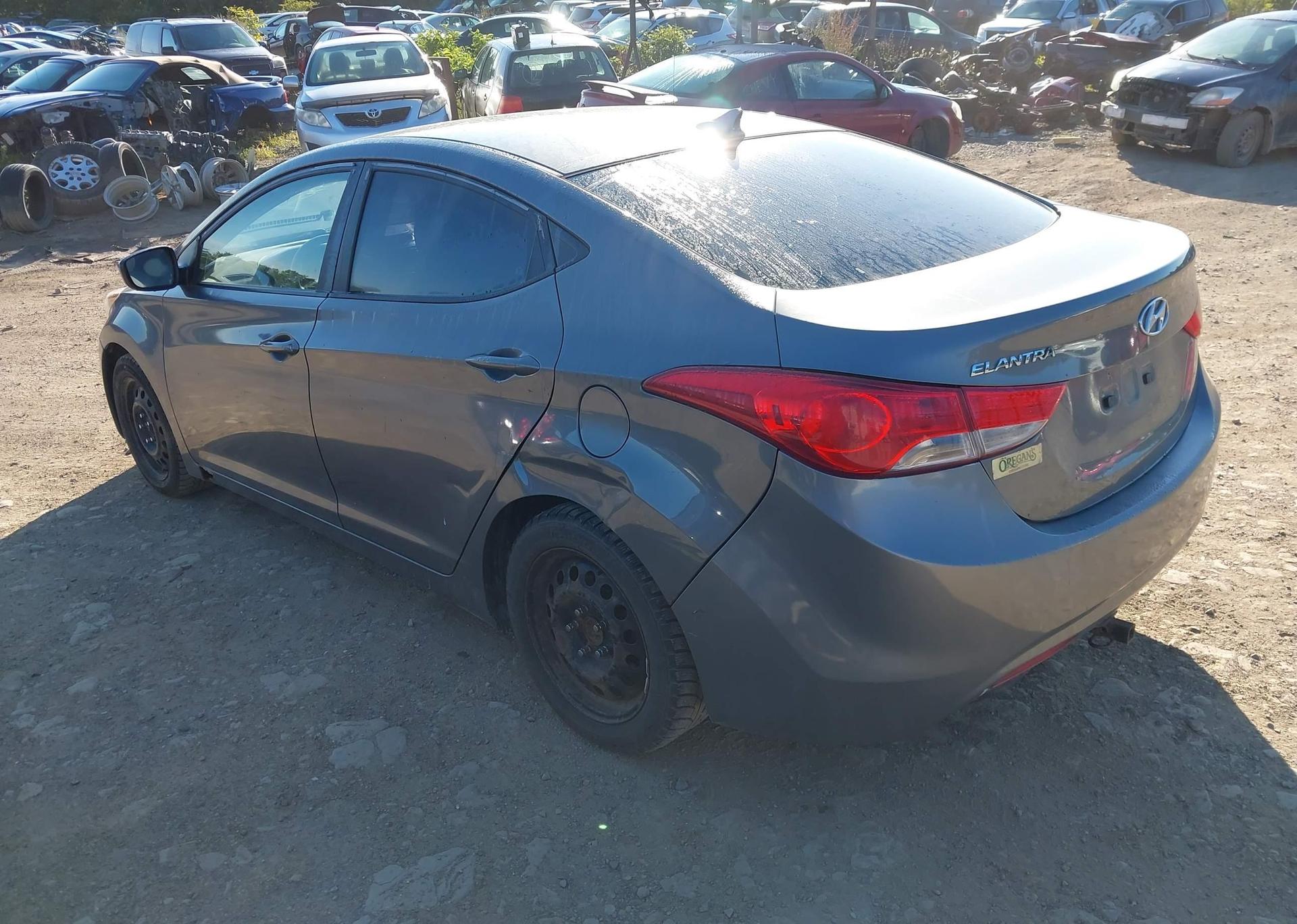 2012 HYUNDAI ELANTRA GL