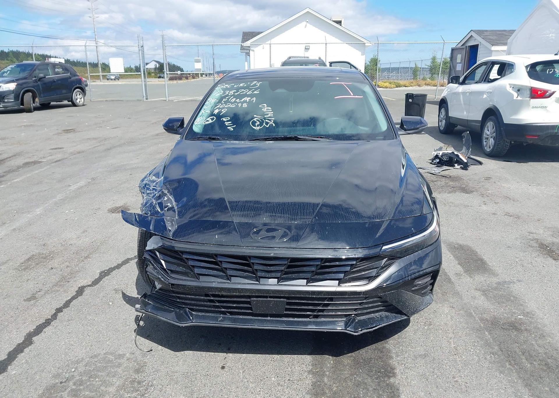 2024 HYUNDAI ELANTRA LUXURY