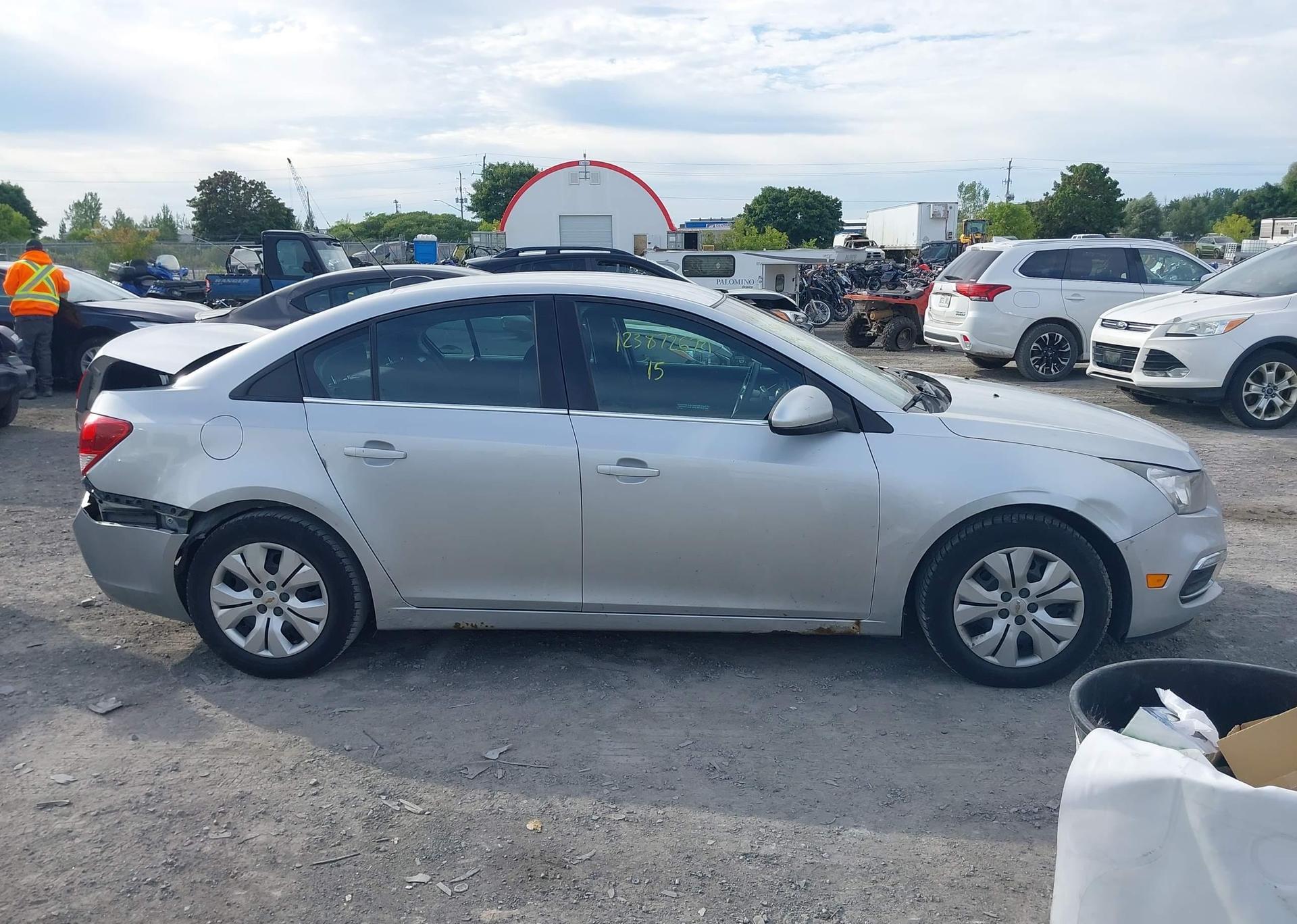 2015 CHEVROLET CRUZE 1LT