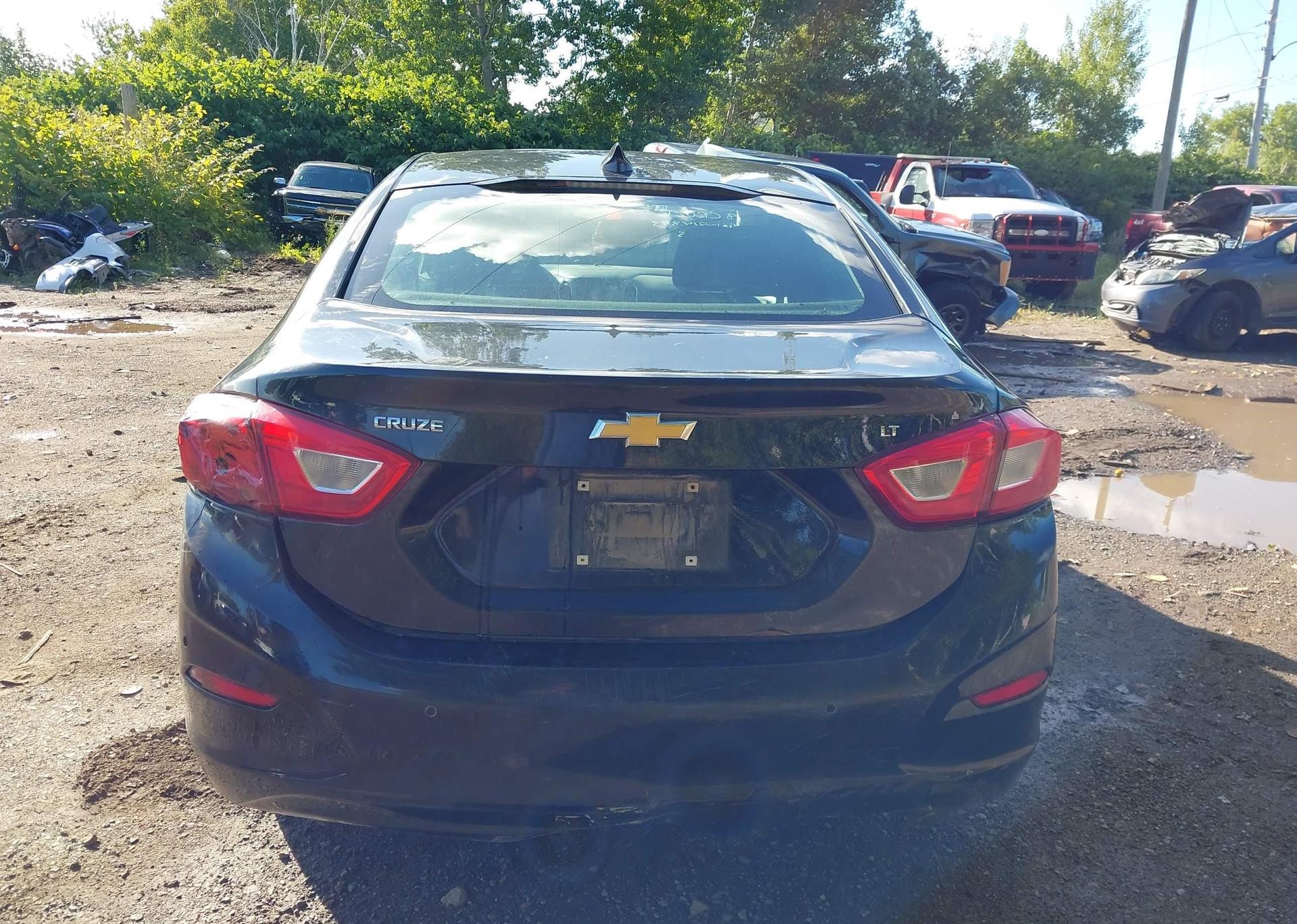 2018 CHEVROLET CRUZE LT AUTO