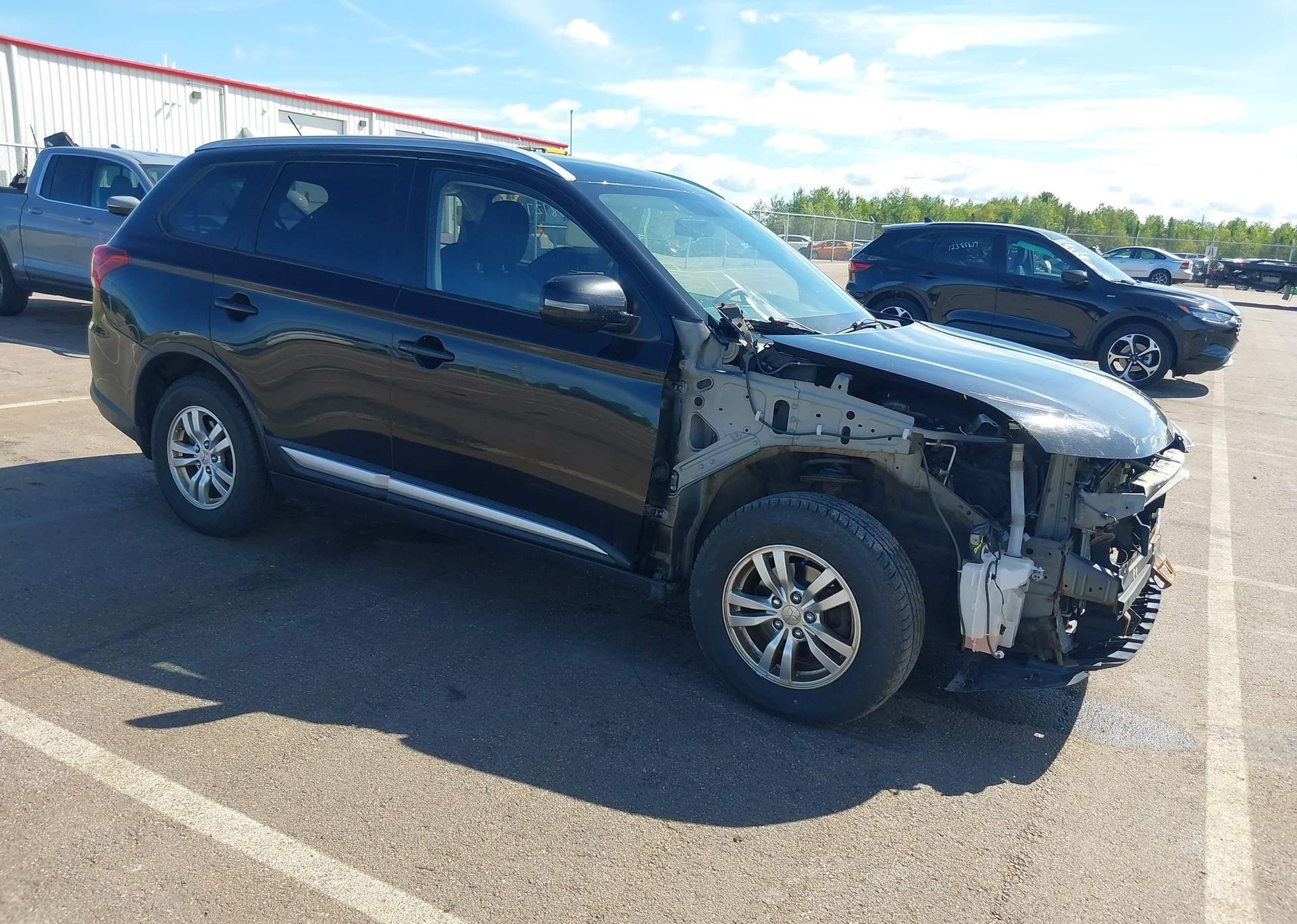 2016 MITSUBISHI OUTLANDER SE