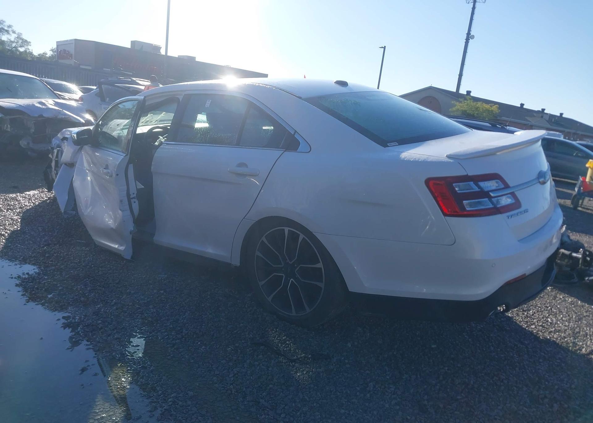 2019 FORD TAURUS LIMITED