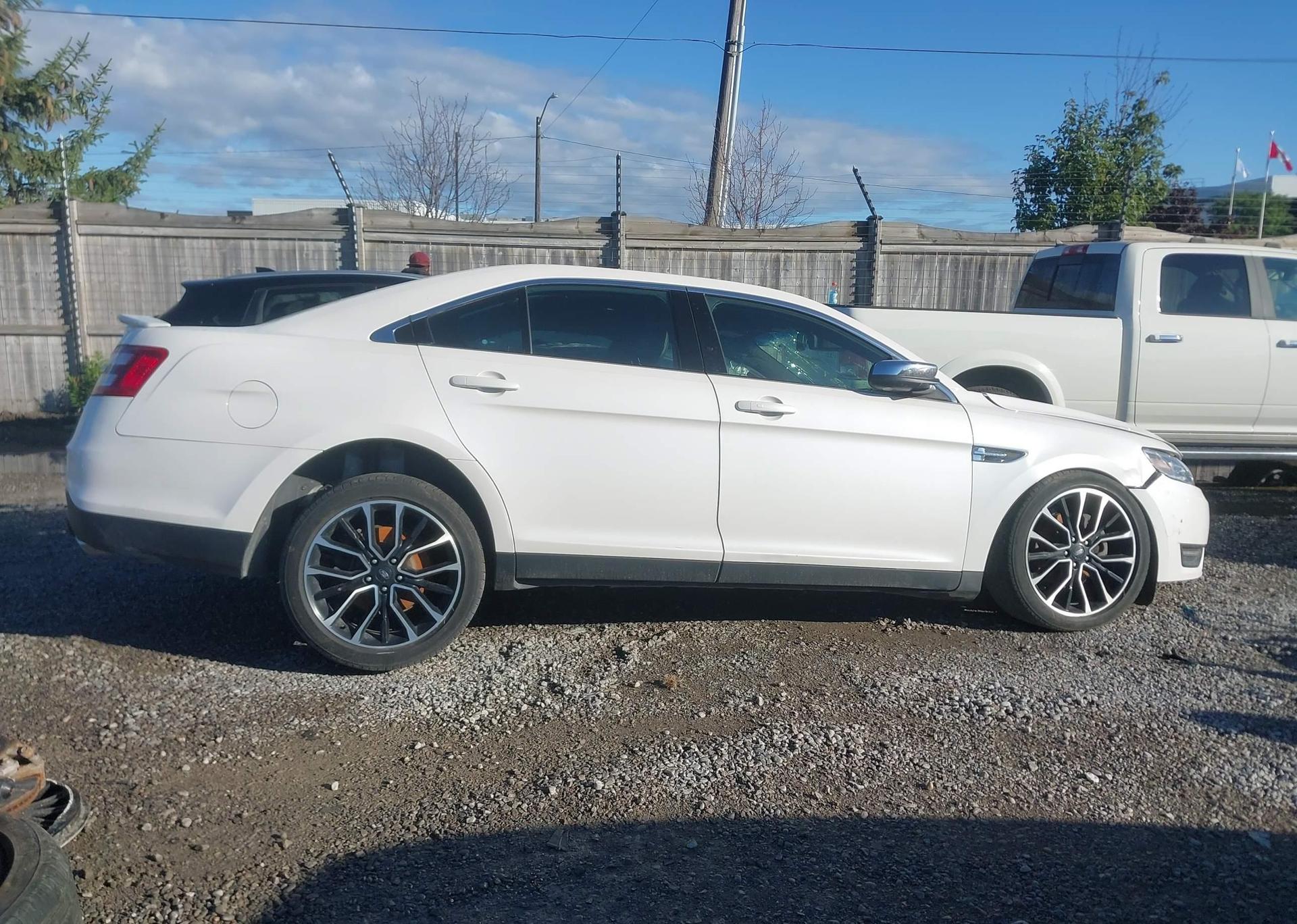 2019 FORD TAURUS LIMITED