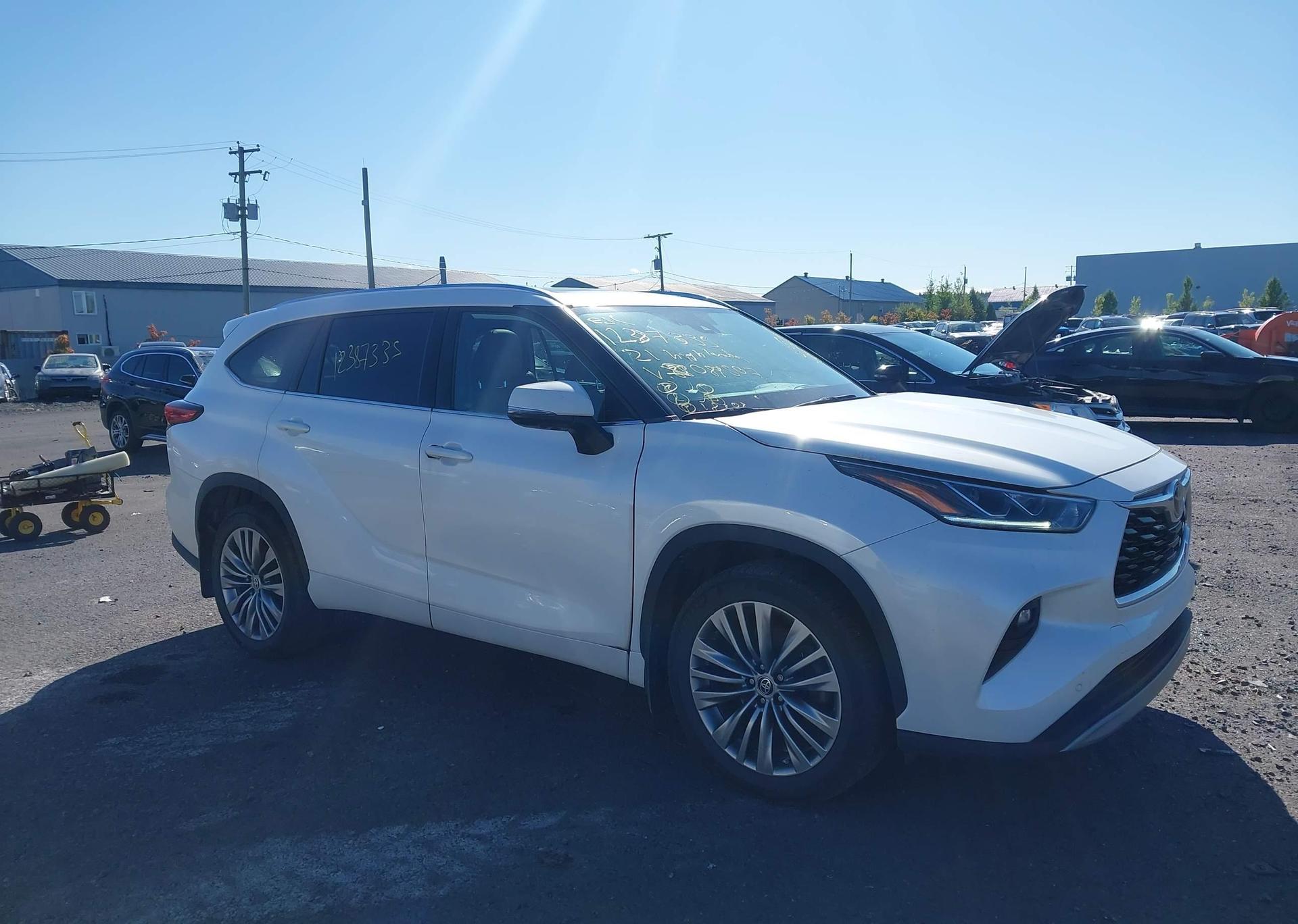 2021 TOYOTA HIGHLANDER PLATINUM