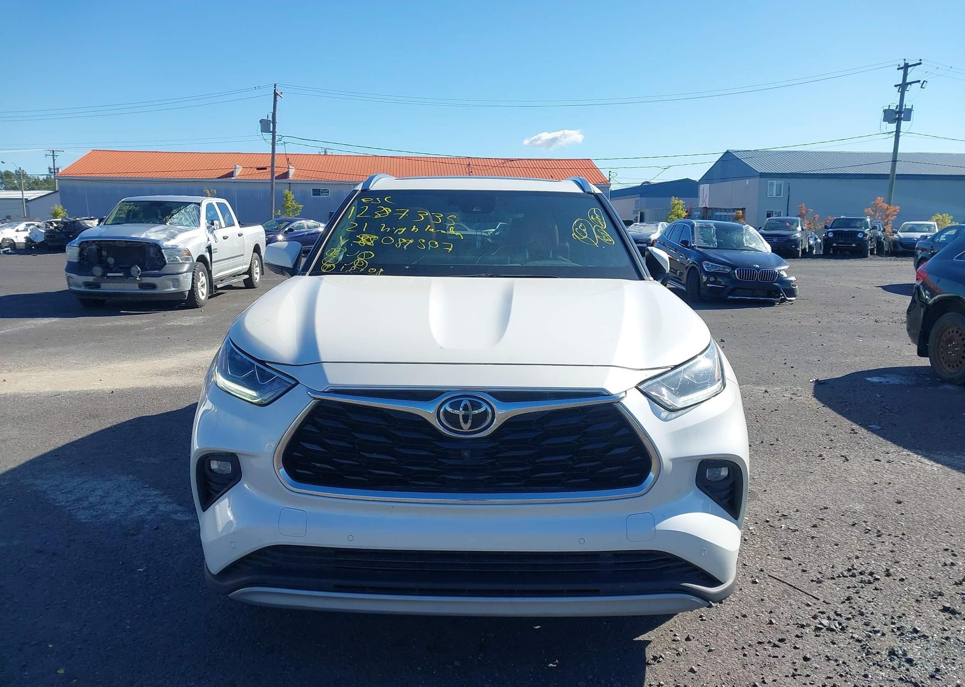2021 TOYOTA HIGHLANDER PLATINUM