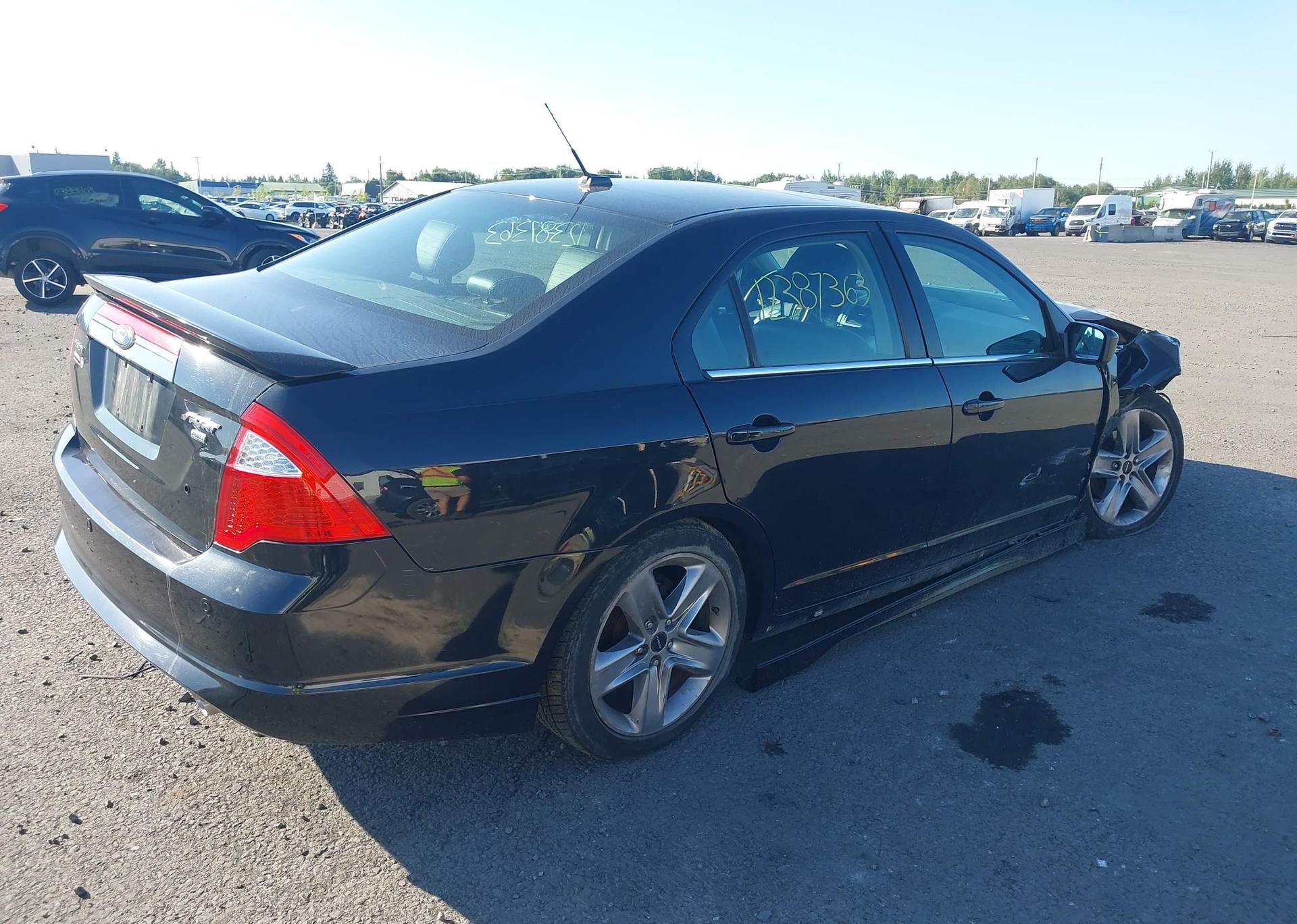 2011 FORD FUSION