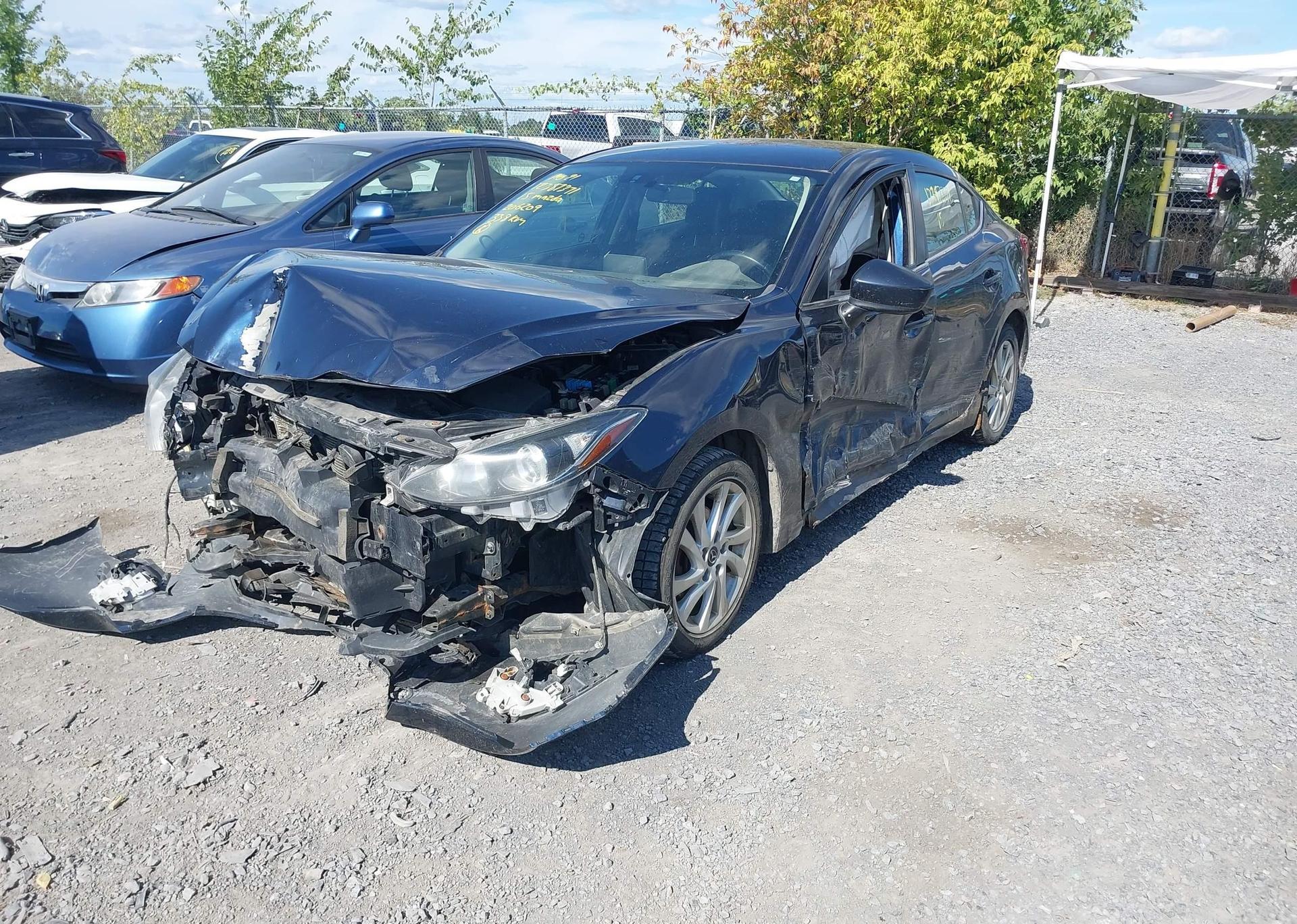 2015 MAZDA MAZDA3 GS
