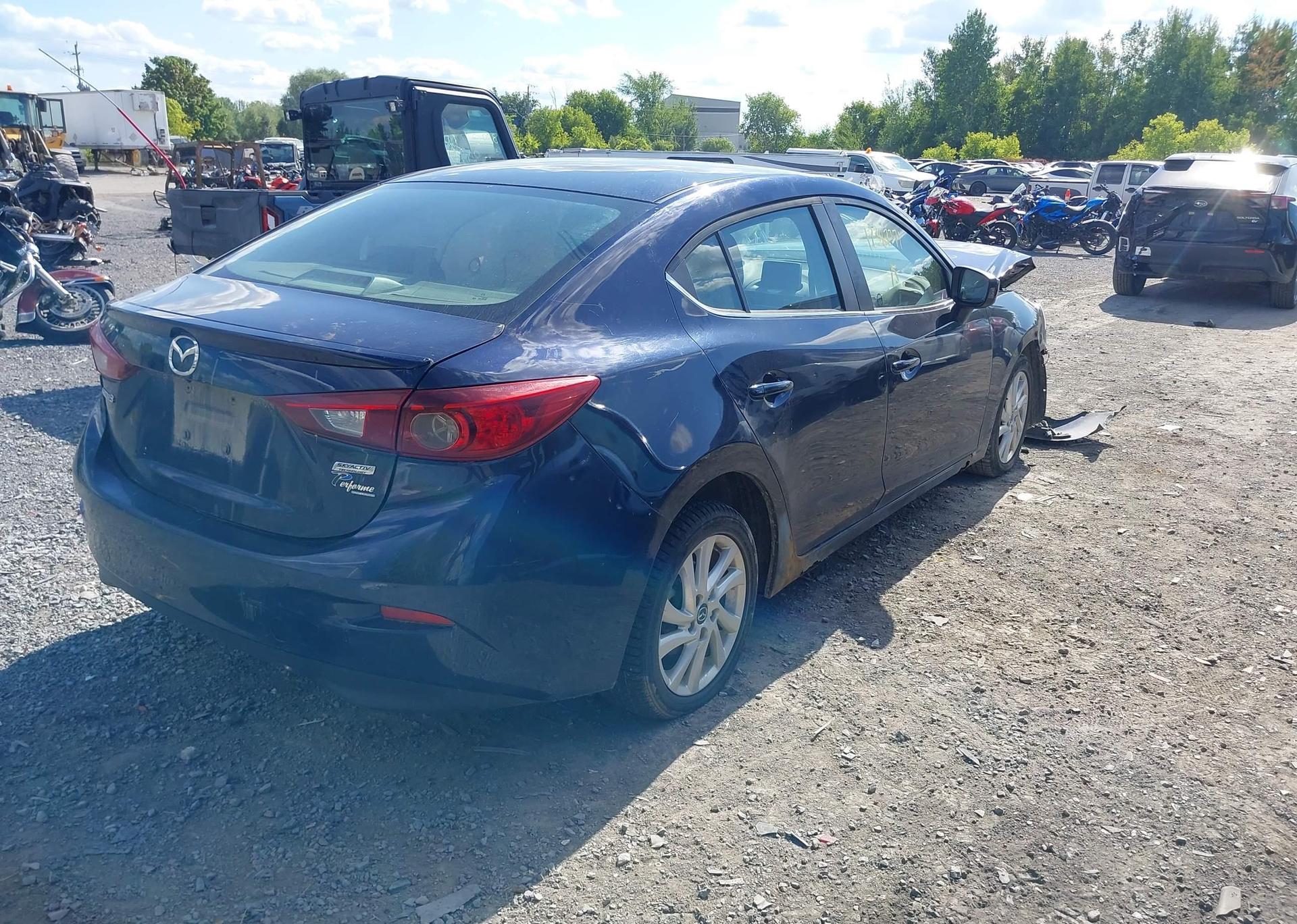 2015 MAZDA MAZDA3 GS