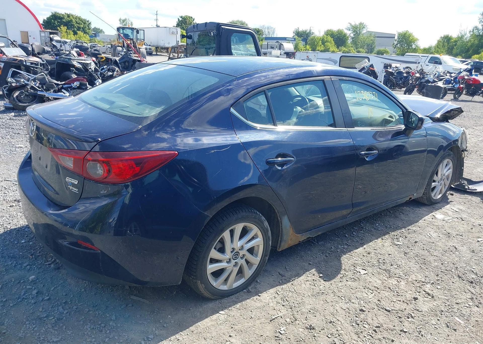 2015 MAZDA MAZDA3 GS
