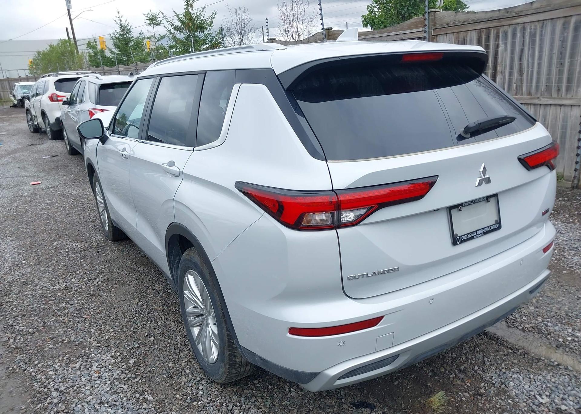 2024 MITSUBISHI outlander