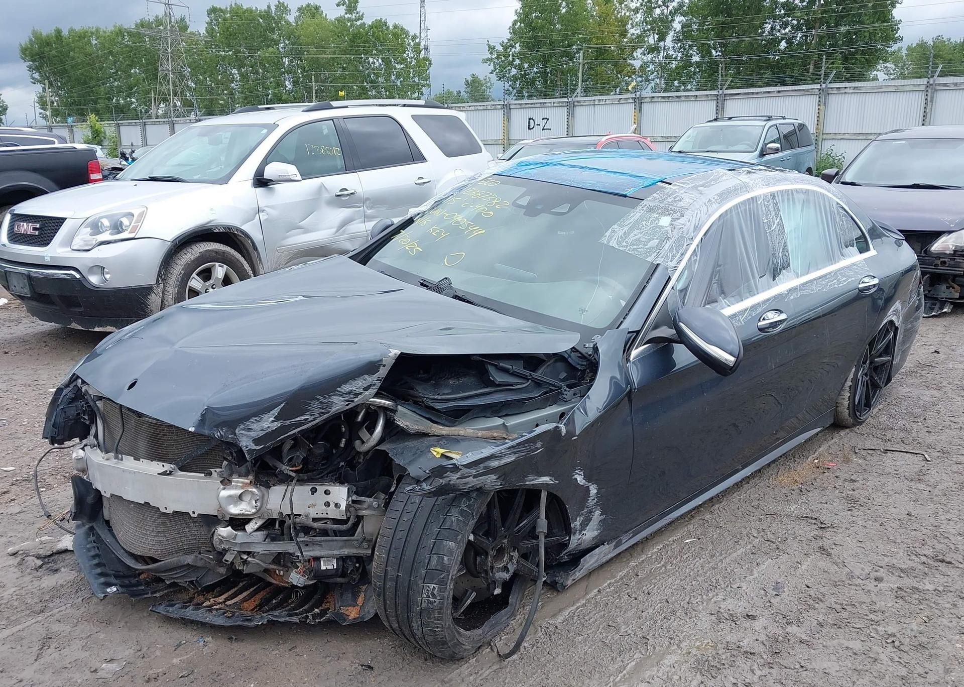 2015 MERCEDES-BENZ C400 4MATIC 4DR