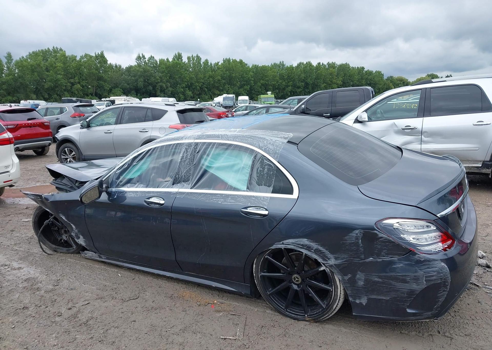 2015 MERCEDES-BENZ C400 4MATIC 4DR