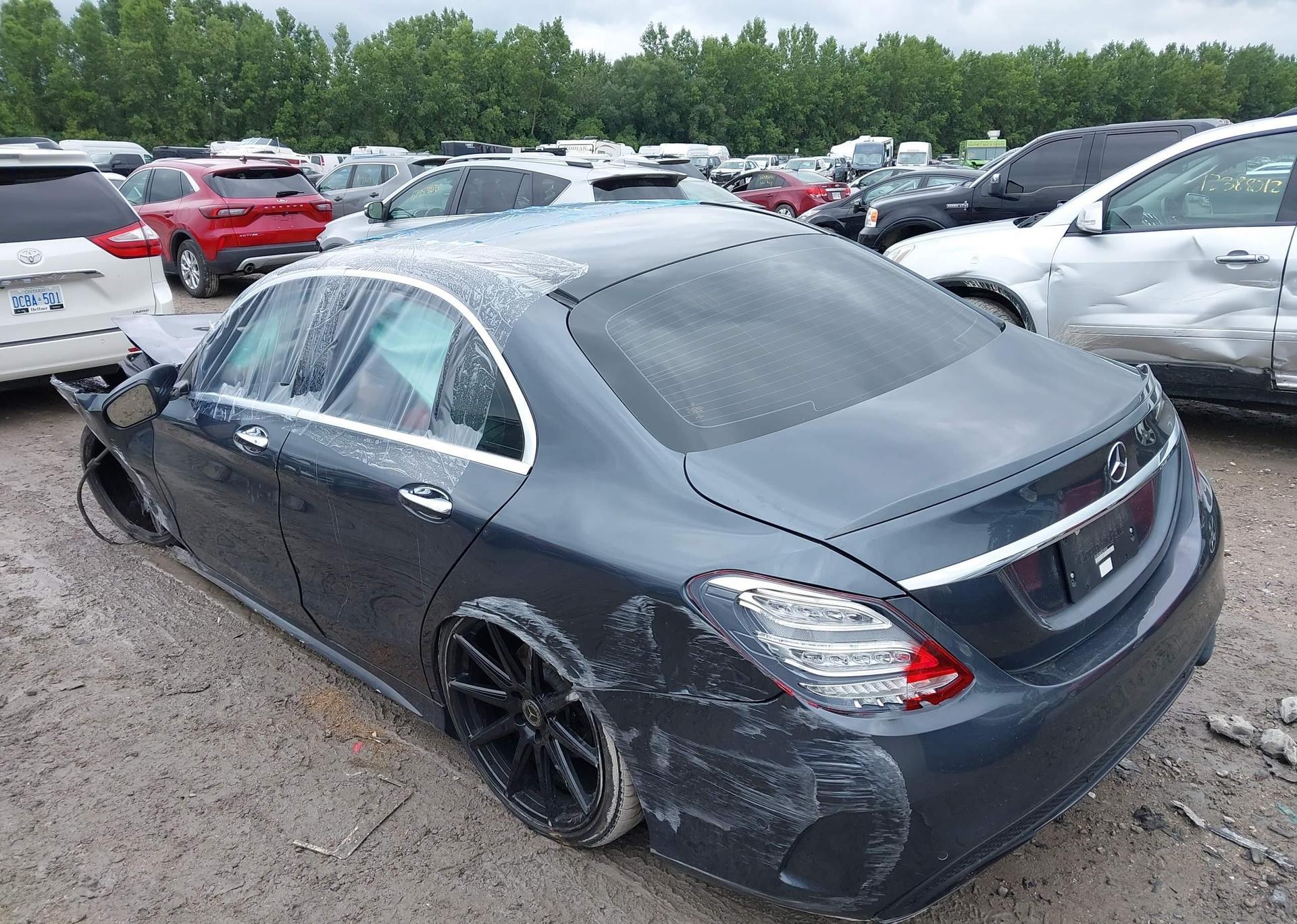 2015 MERCEDES-BENZ C400 4MATIC 4DR