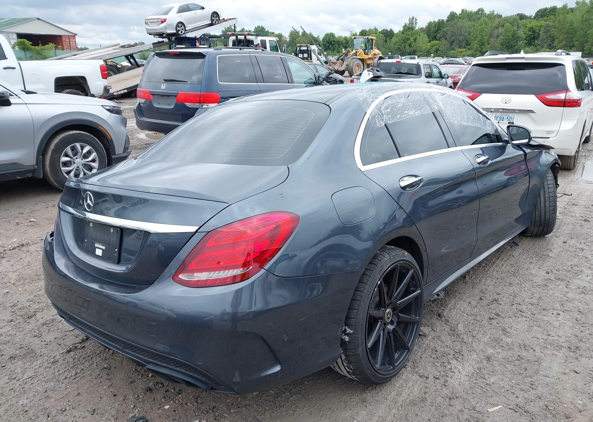 2015 MERCEDES-BENZ C400 4MATIC 4DR
